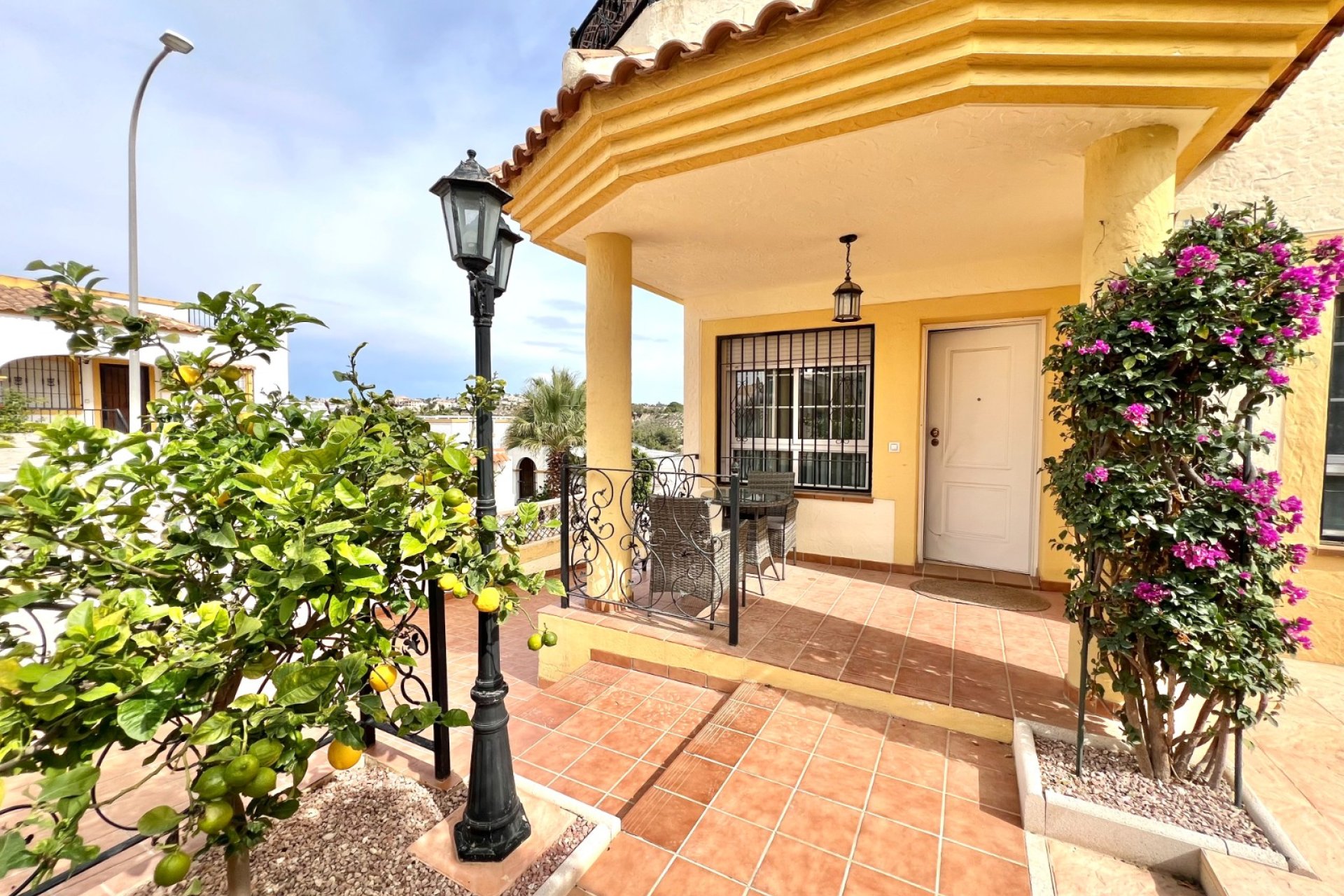 Resale - Semi Detached Villa - La Marina