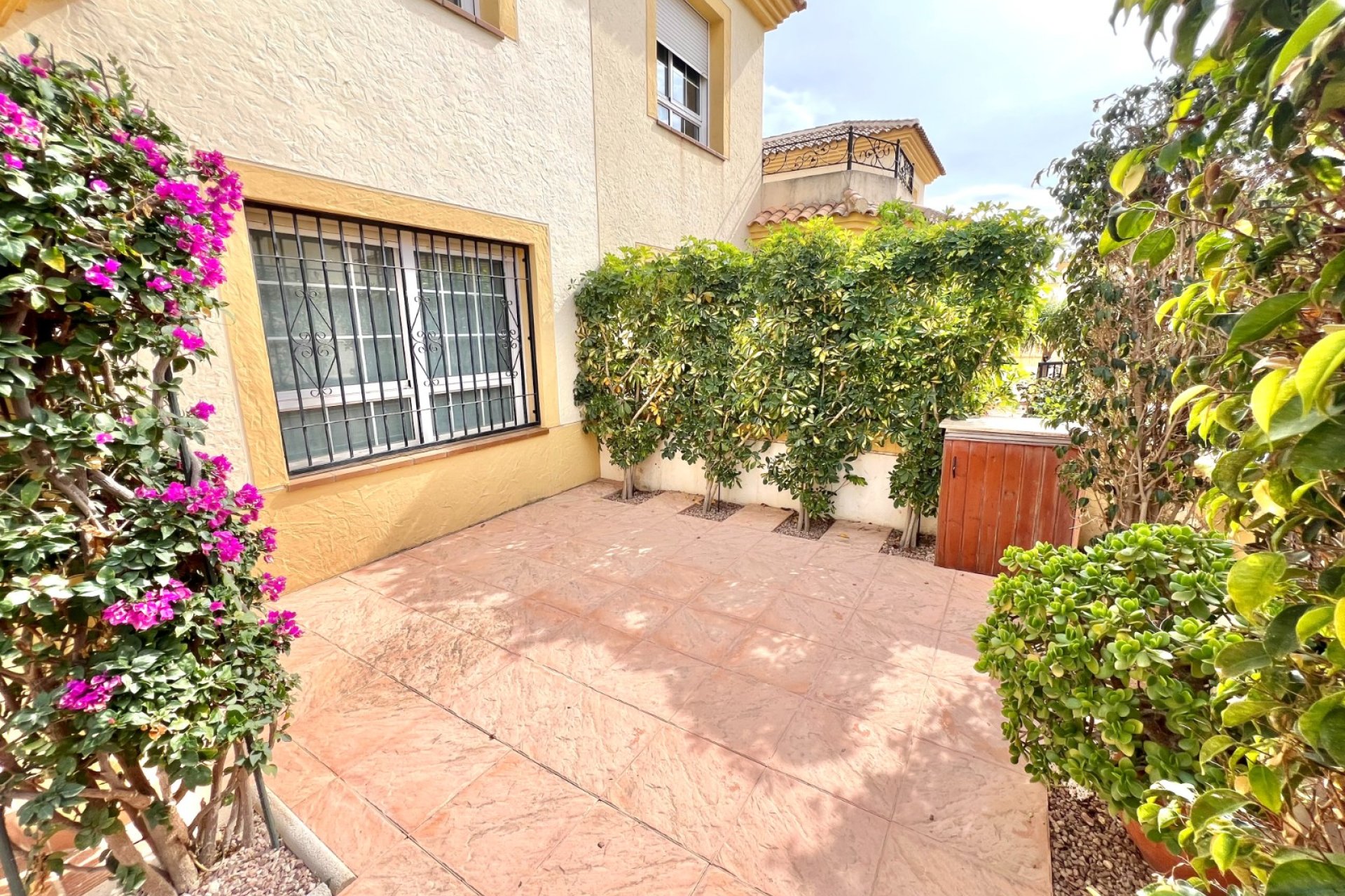 Resale - Semi Detached Villa - La Marina