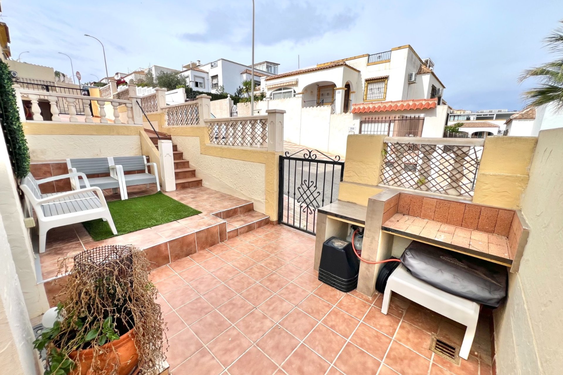 Resale - Semi Detached Villa - La Marina