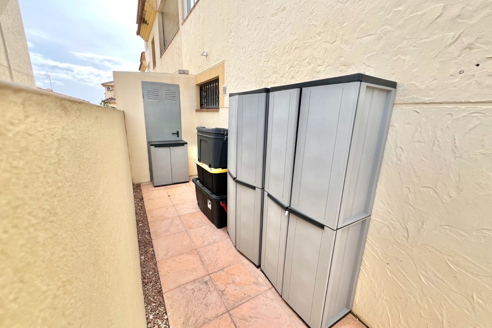 Resale - Semi Detached Villa - La Marina