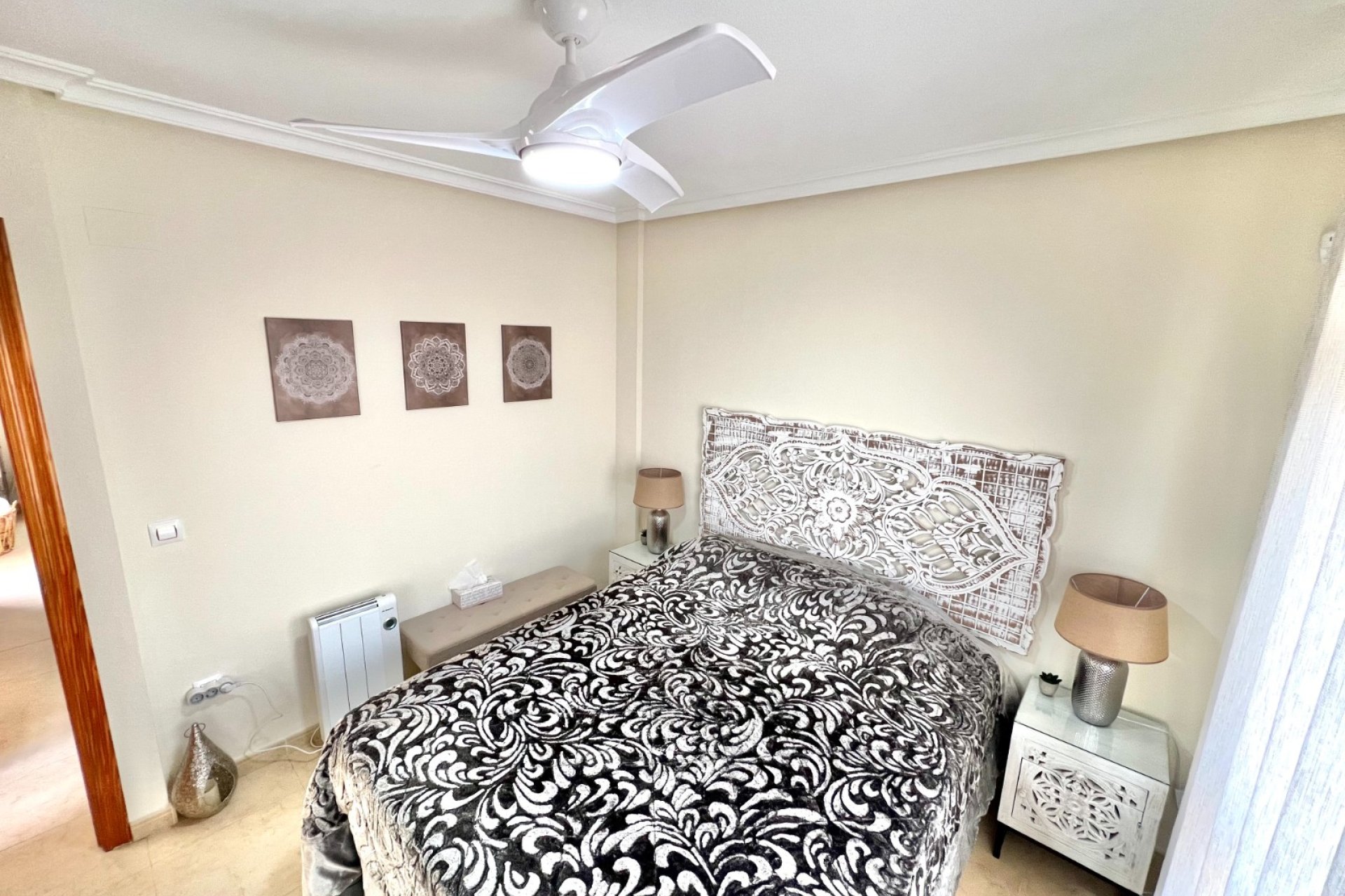 Resale - Semi Detached Villa - La Marina