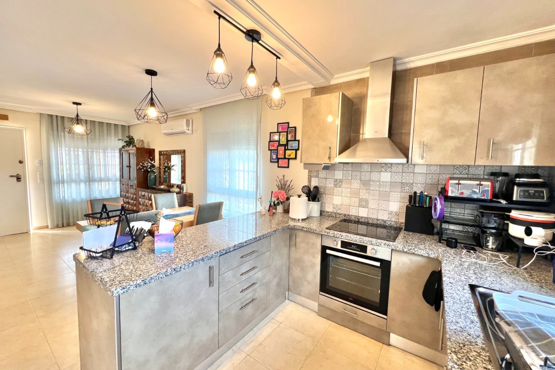 Resale - Semi Detached Villa - La Marina