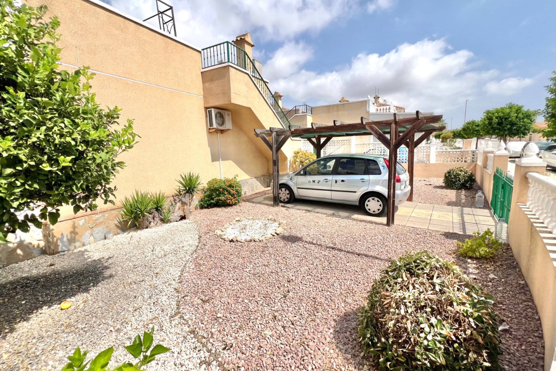 Resale - Semi Detached Villa - La Marina