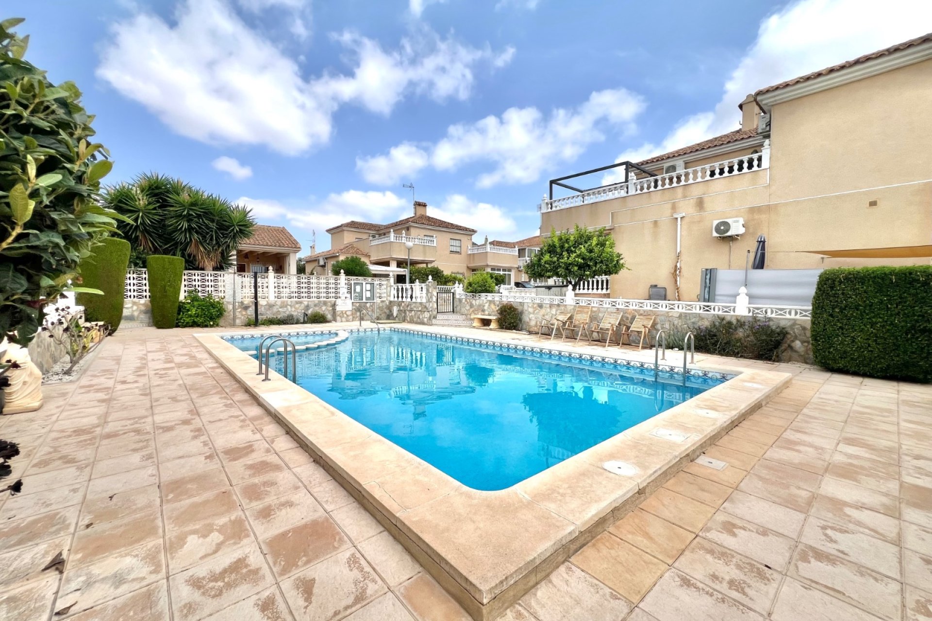 Resale - Semi Detached Villa - La Marina