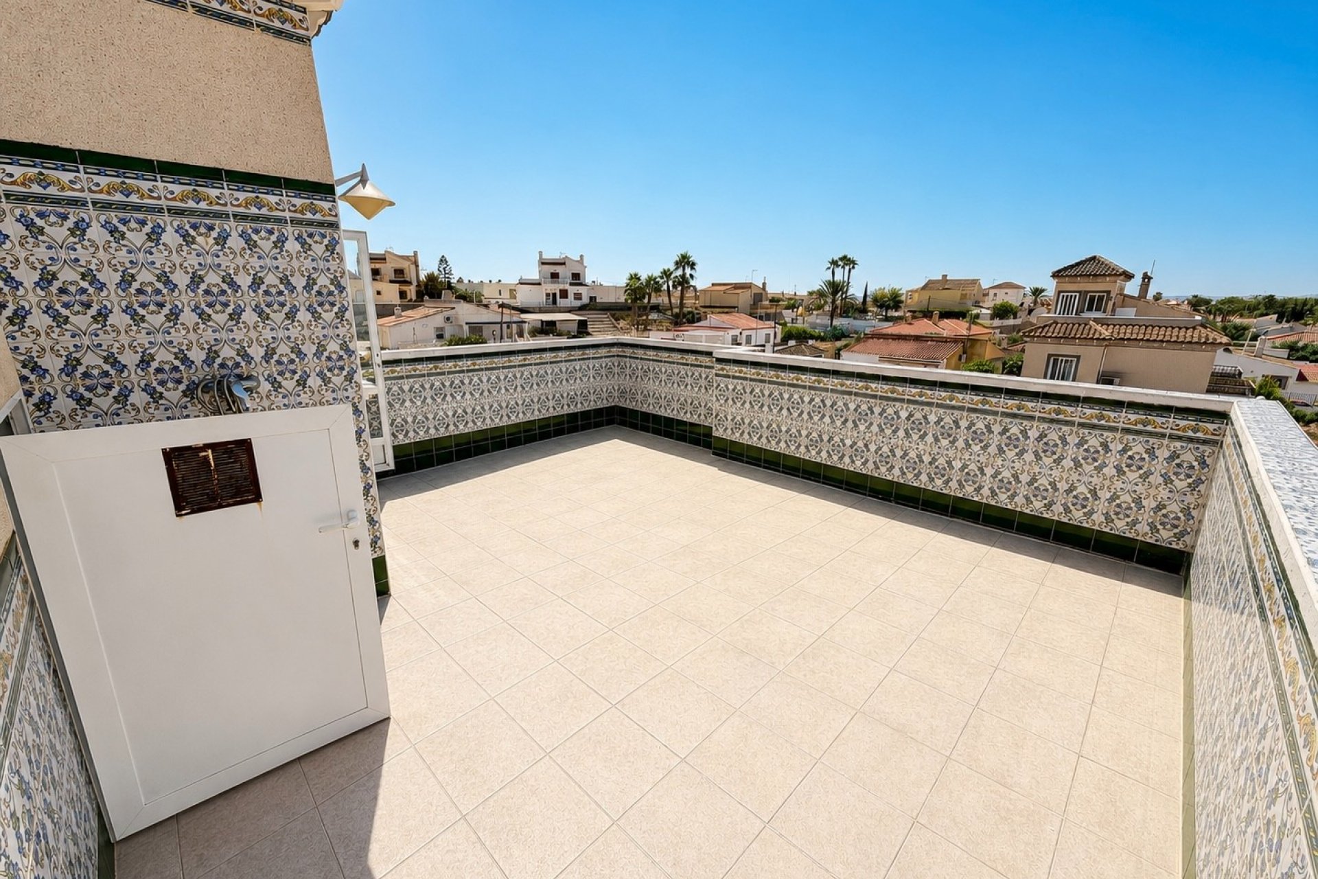 Resale - Semi Detached Villa - La Marina