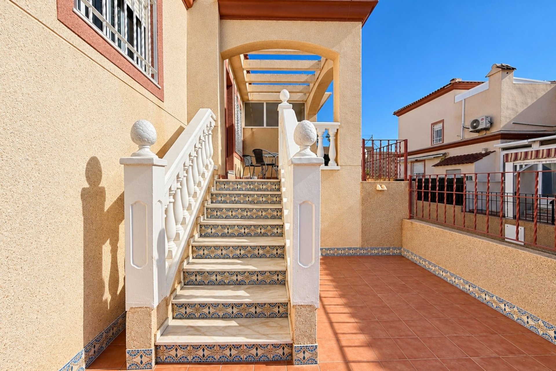 Resale - Semi Detached Villa - La Marina