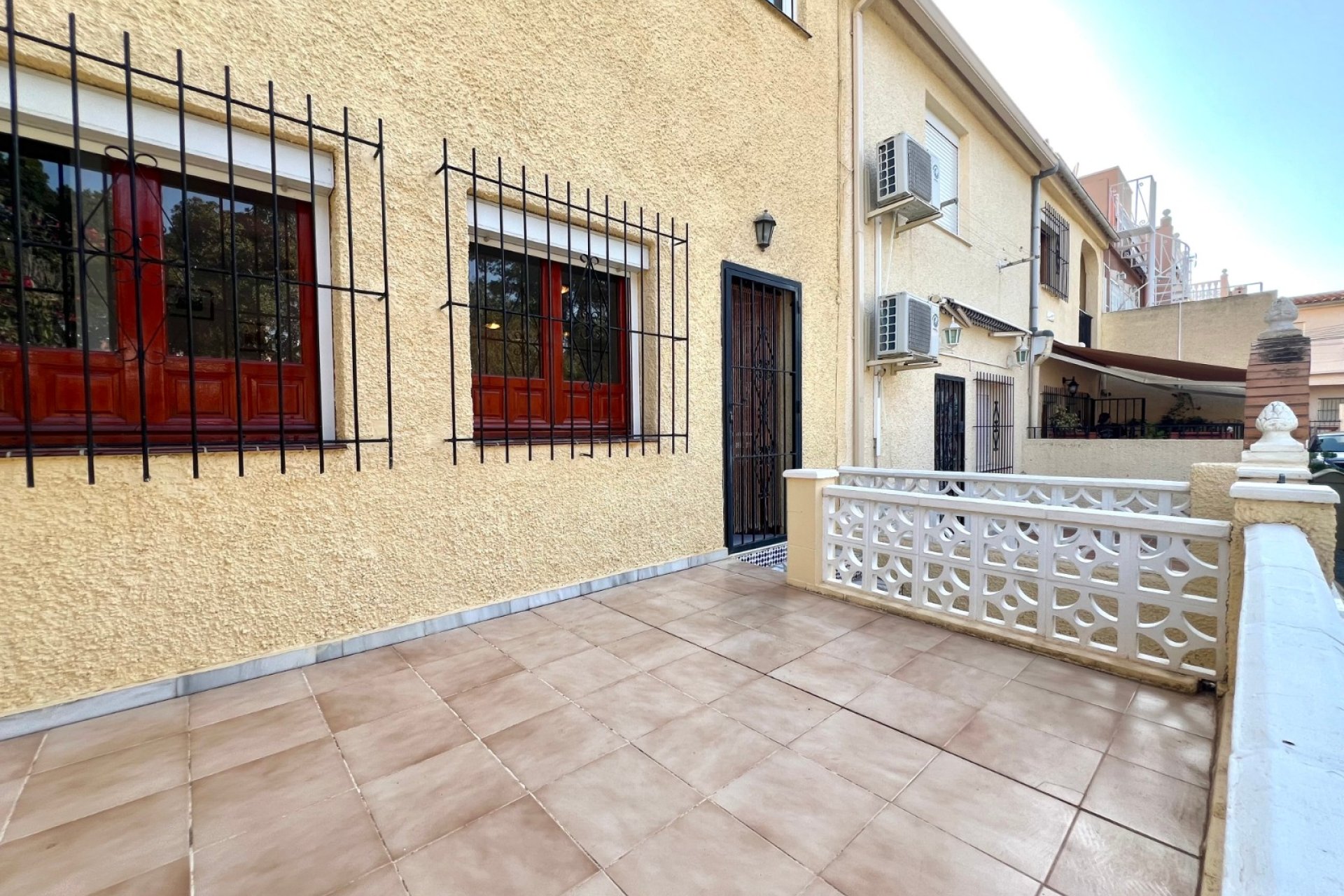 Resale - Terraced house - La Marina