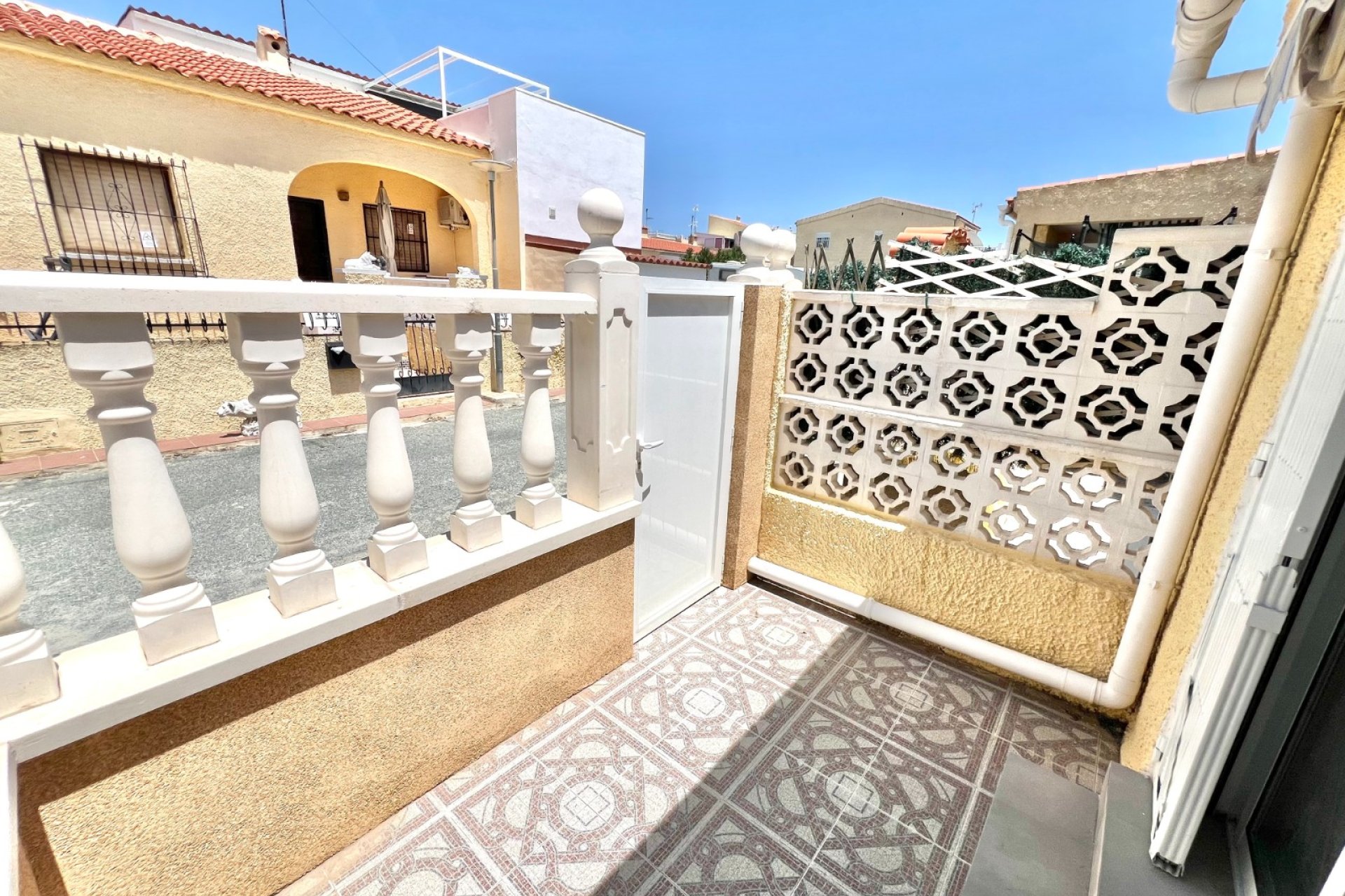 Resale - Terraced house - La Marina