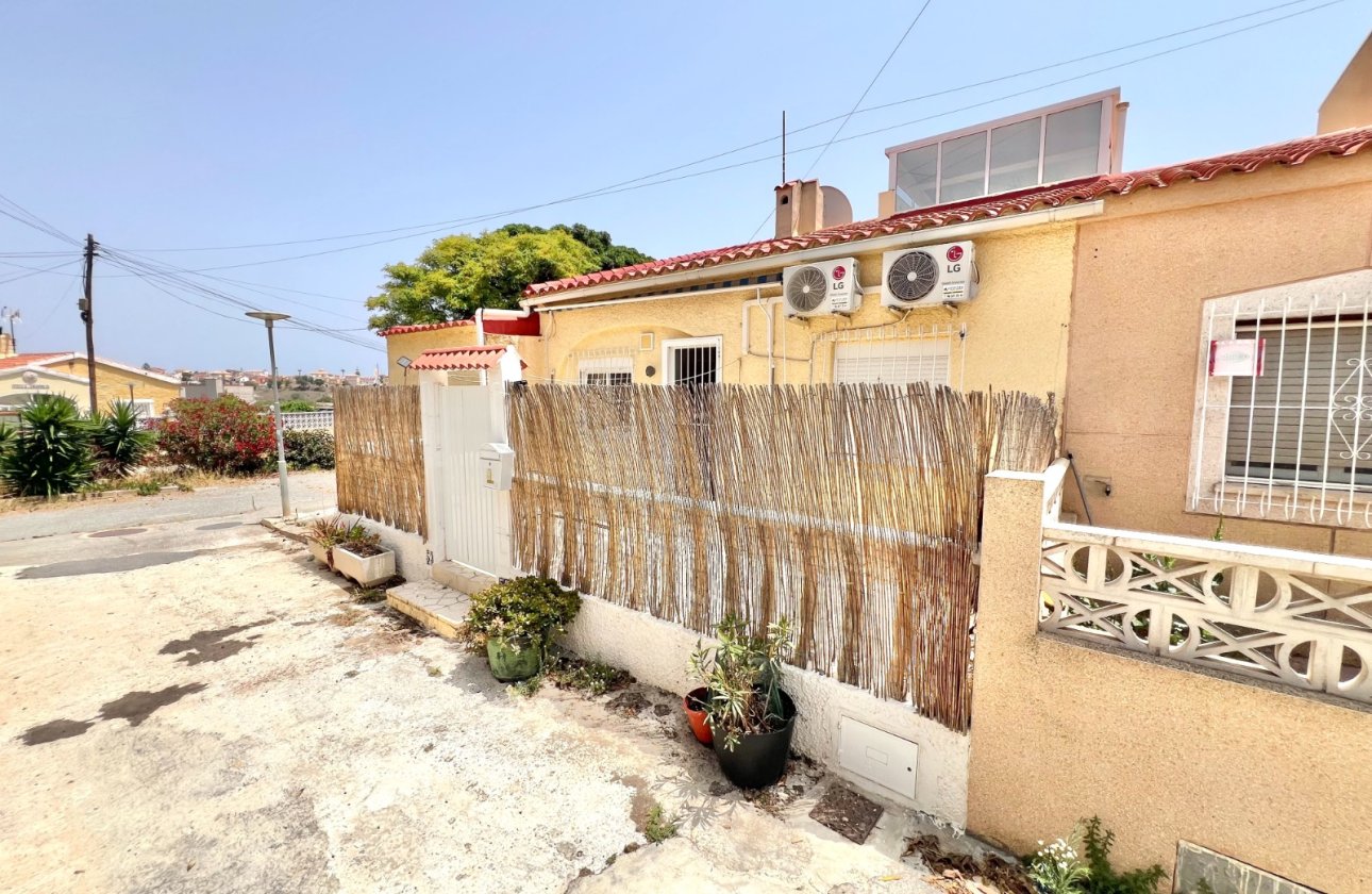 Resale - Terraced house - La Marina
