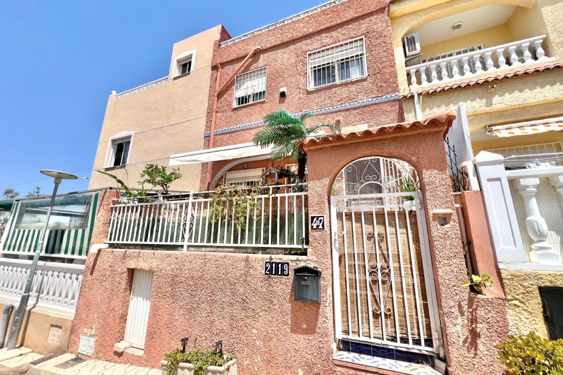 Resale - Terraced house - La Marina