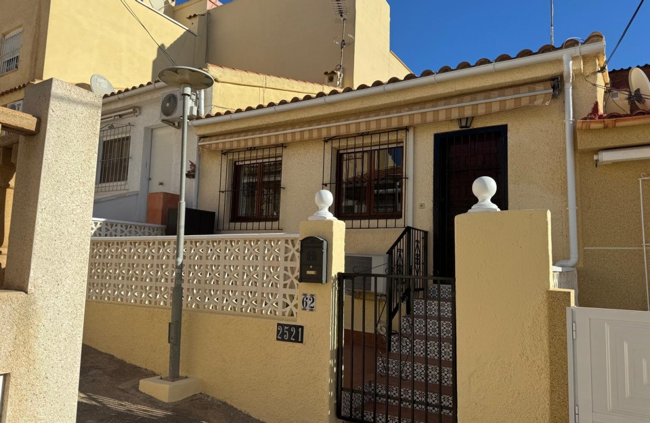 Resale - Terraced house - La Marina