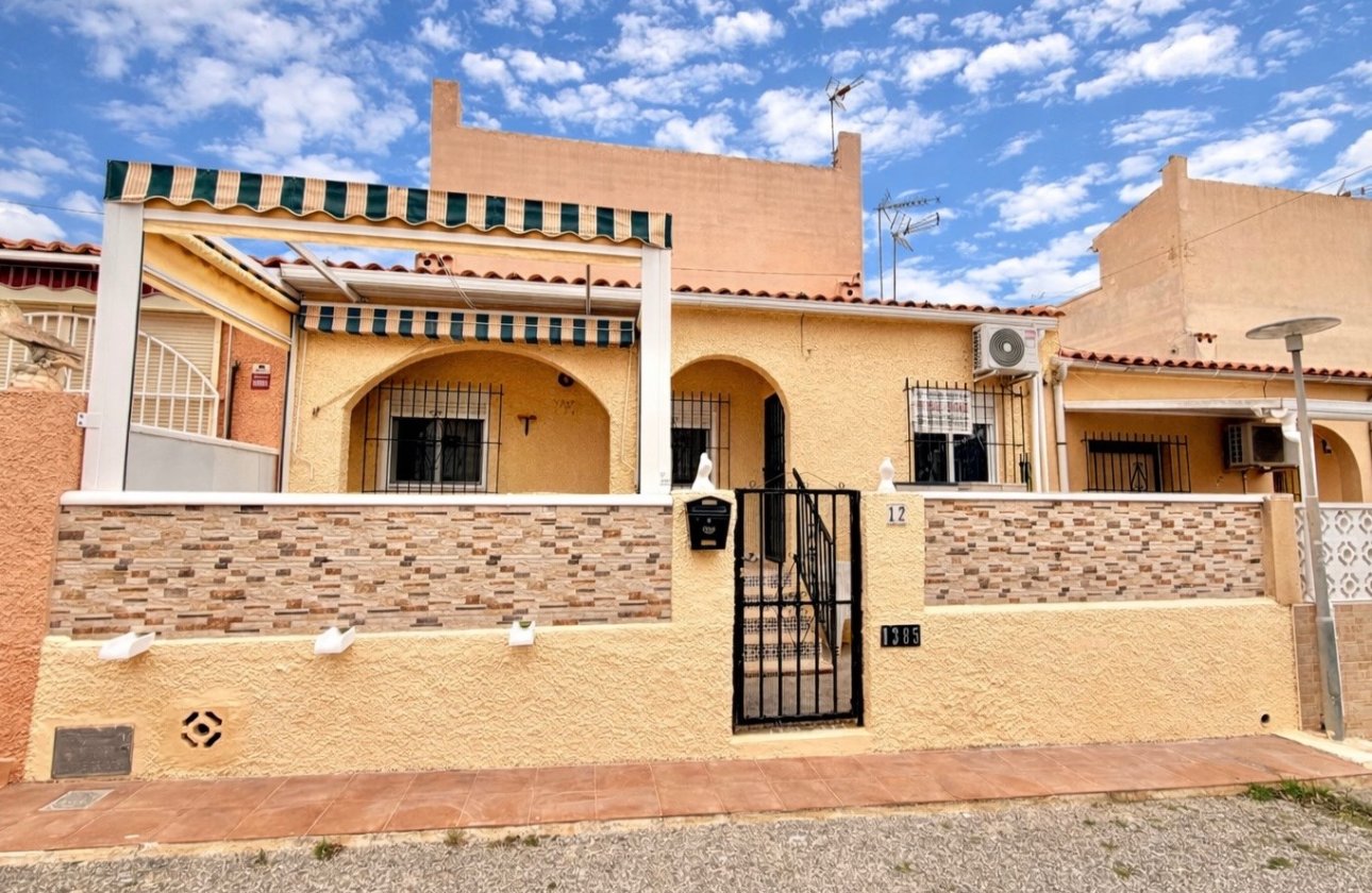Resale - Terraced house - La Marina