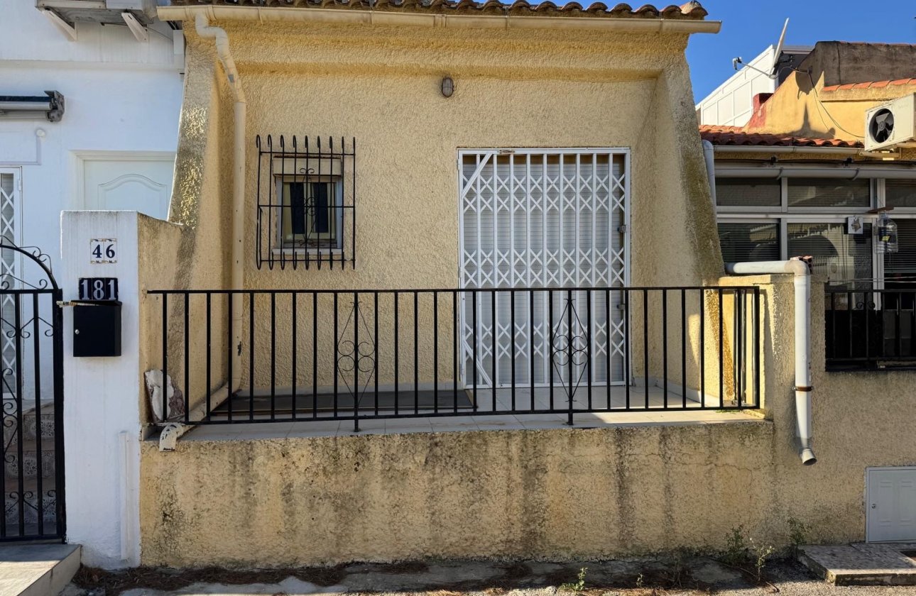 Resale - Terraced house - La Marina