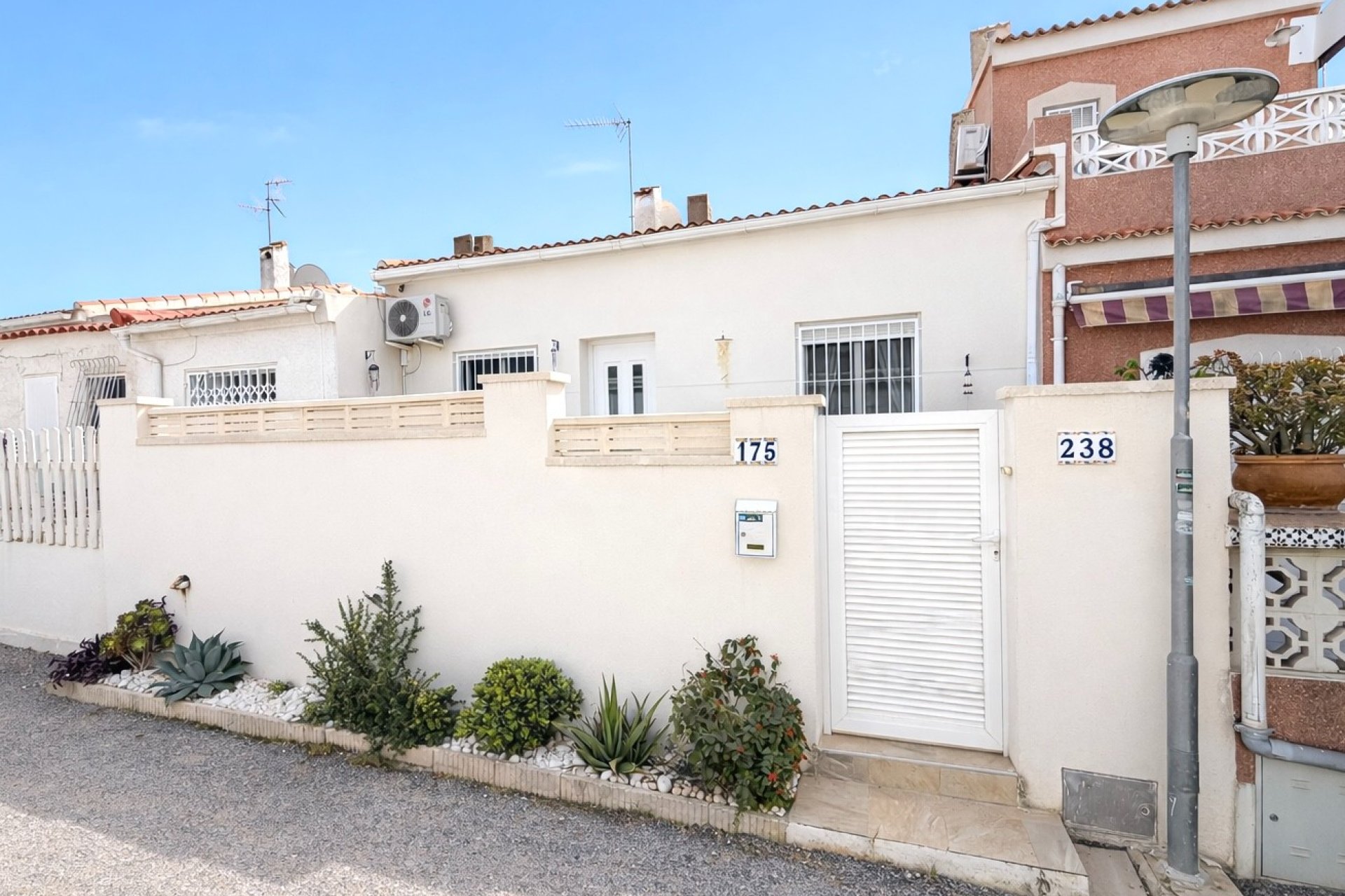 Resale - Terraced house - La Marina