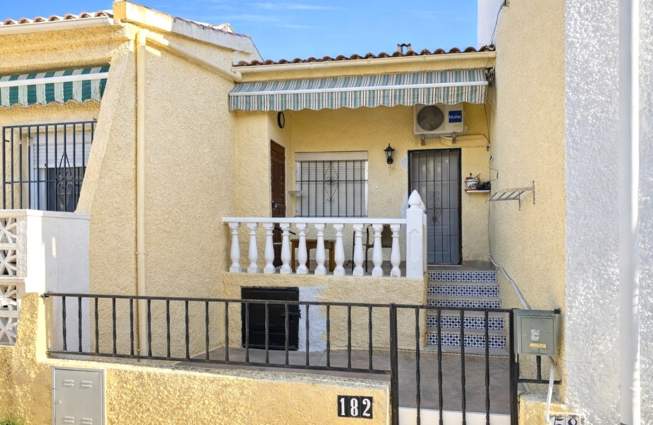 Resale - Terraced house - La Marina