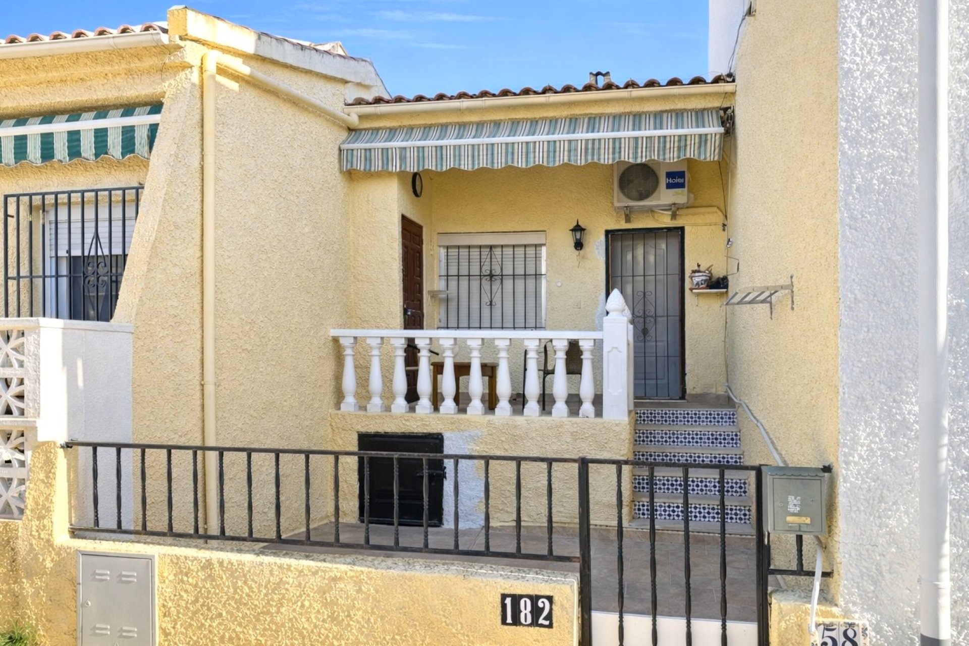 Resale - Terraced house - La Marina