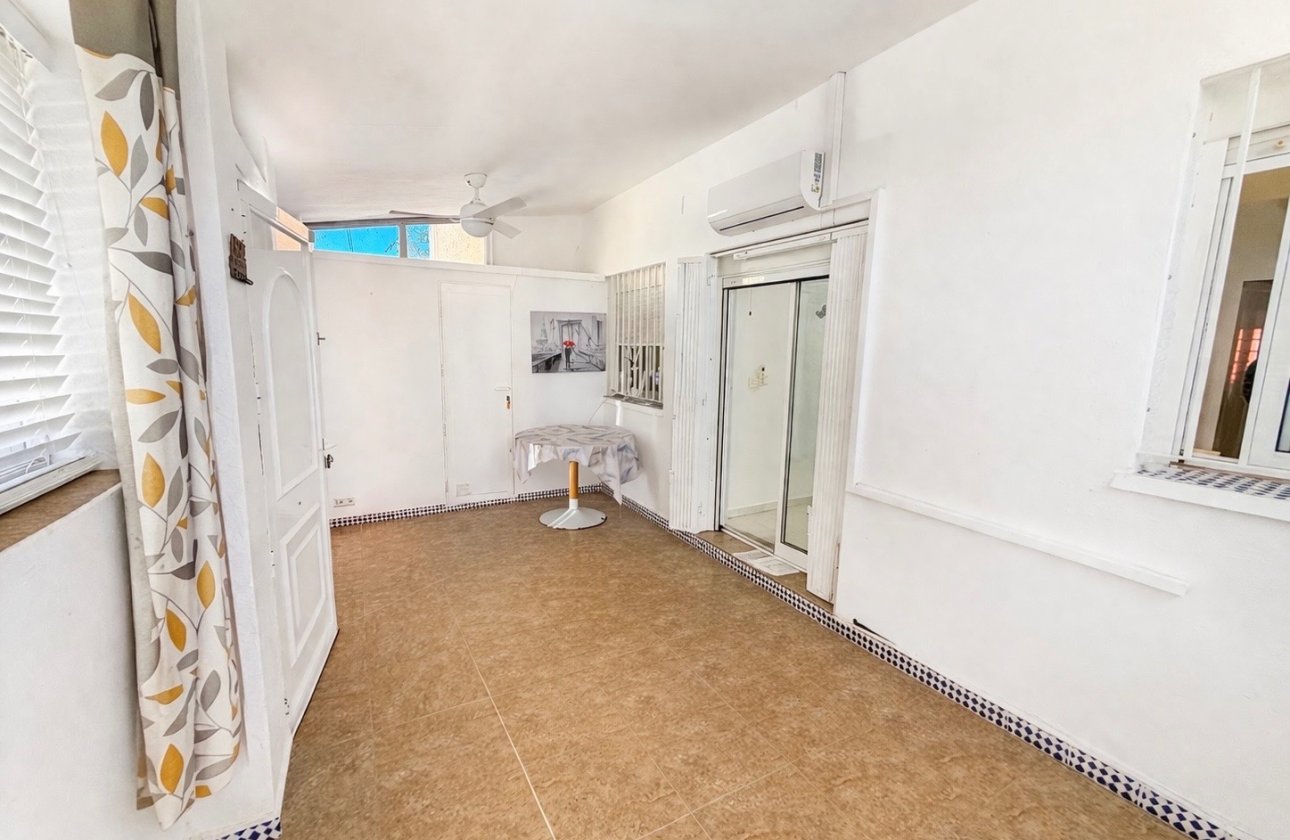 Resale - Terraced house - La Marina