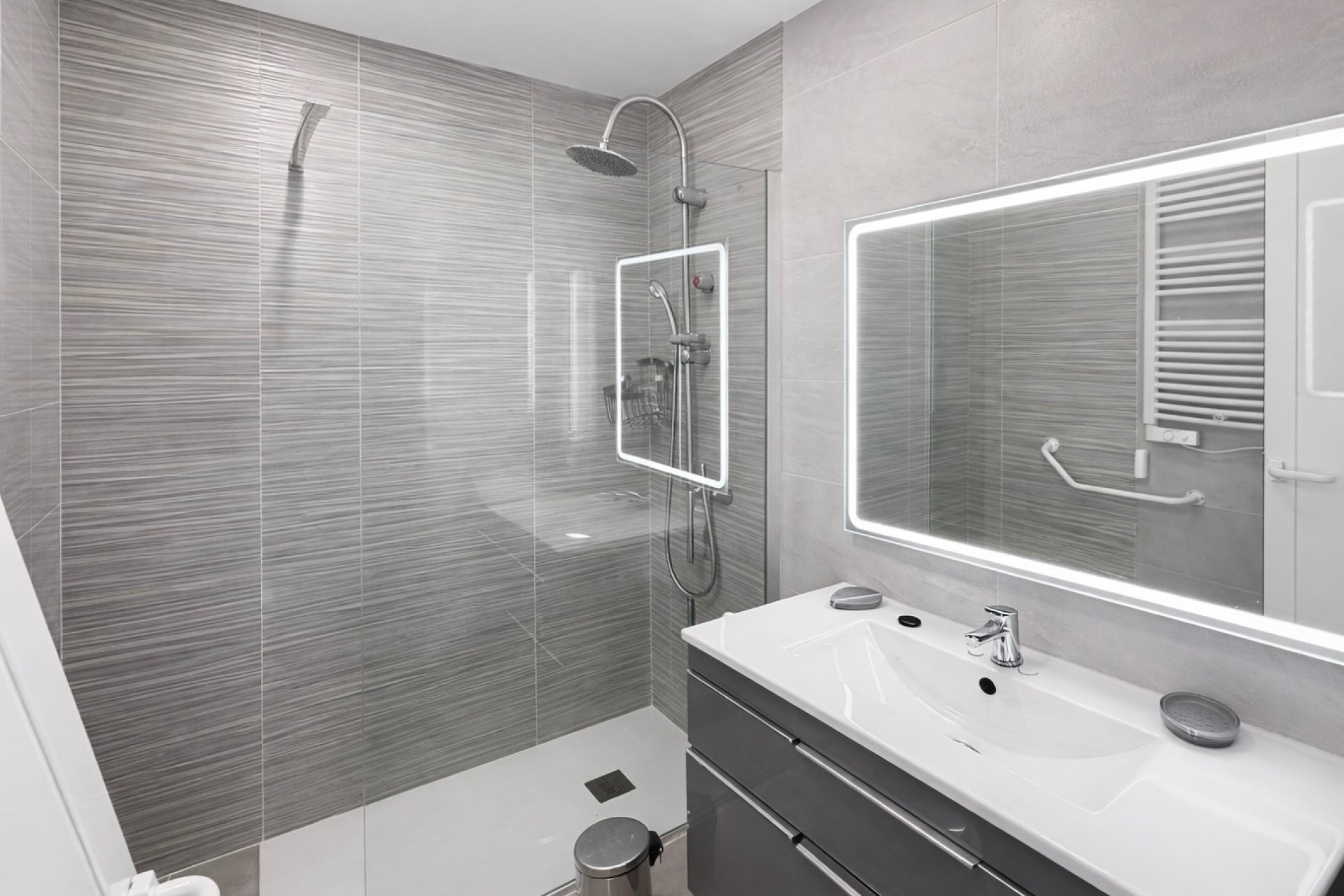 Resale - Terraced house - La Marina