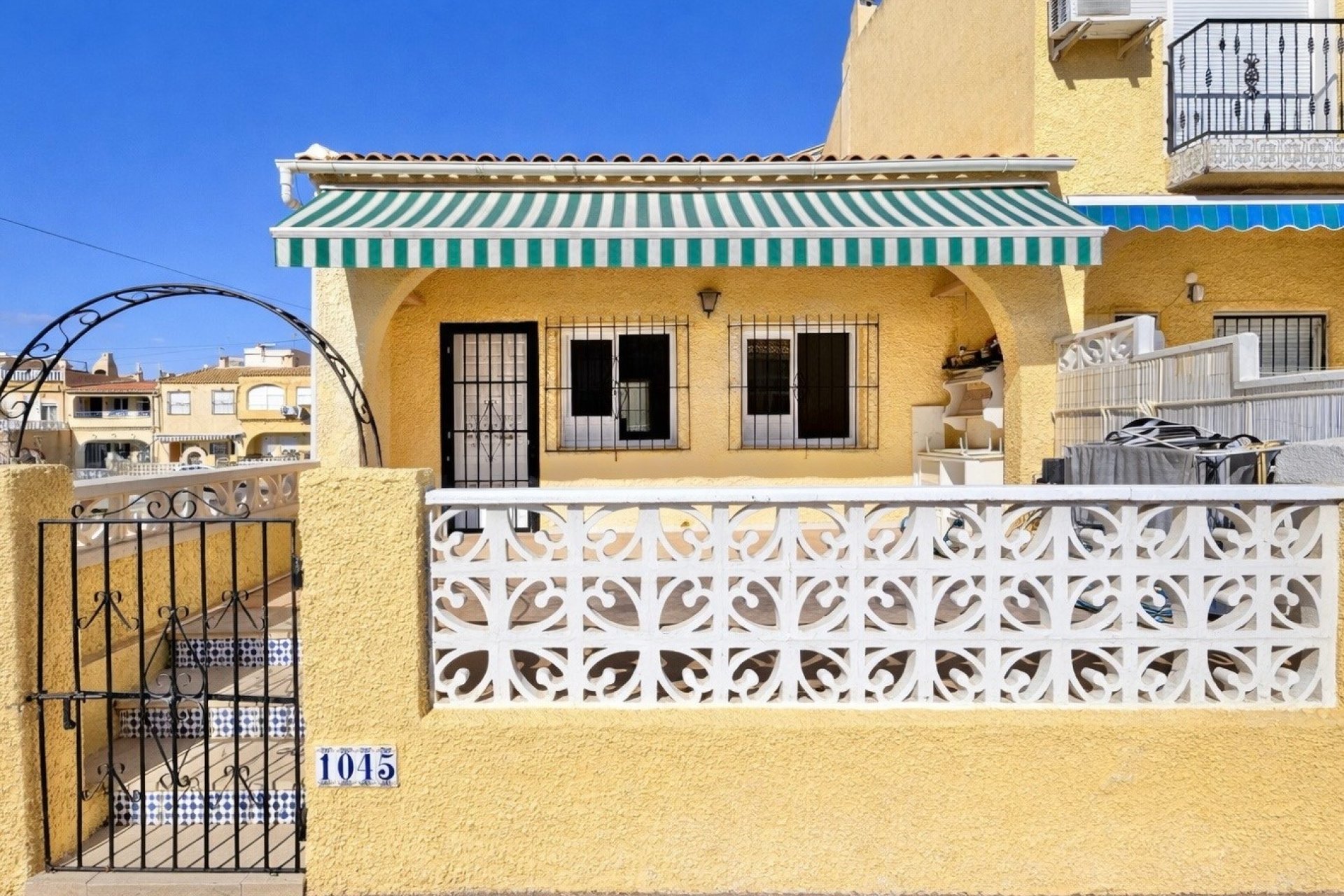 Resale - Terraced house - La Marina