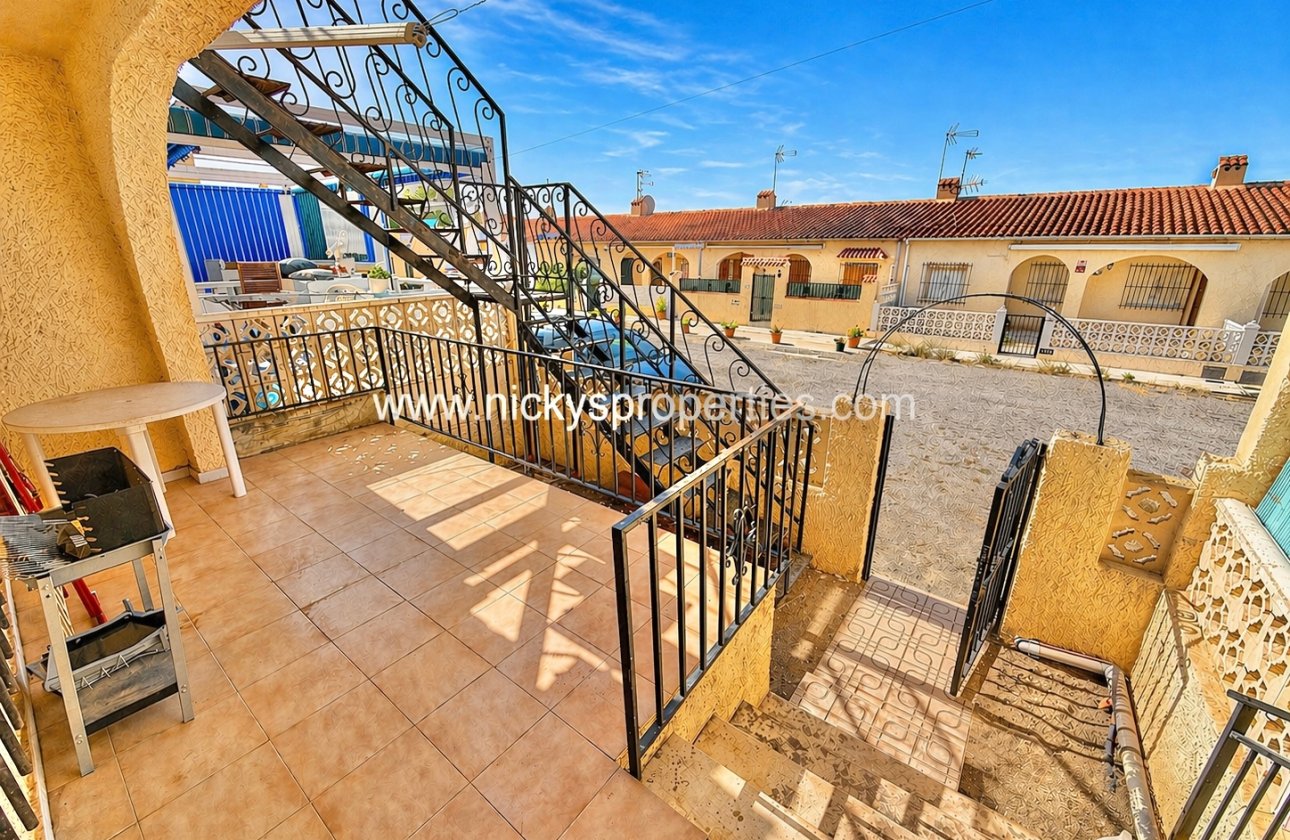 Resale - Terraced house - La Marina