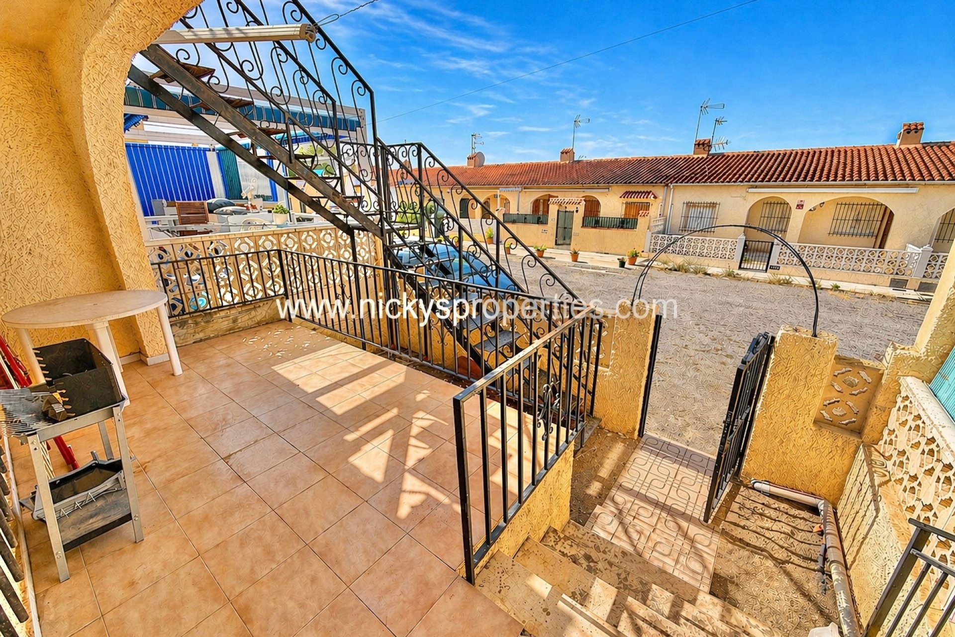 Resale - Terraced house - La Marina