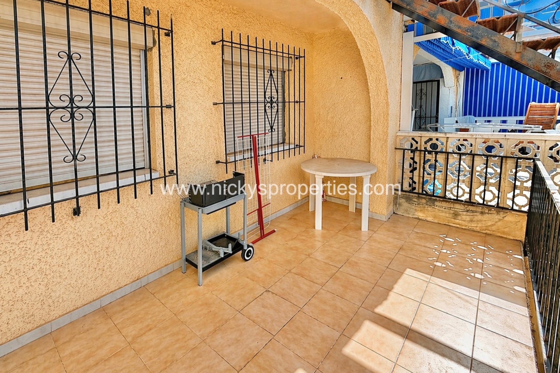 Resale - Terraced house - La Marina