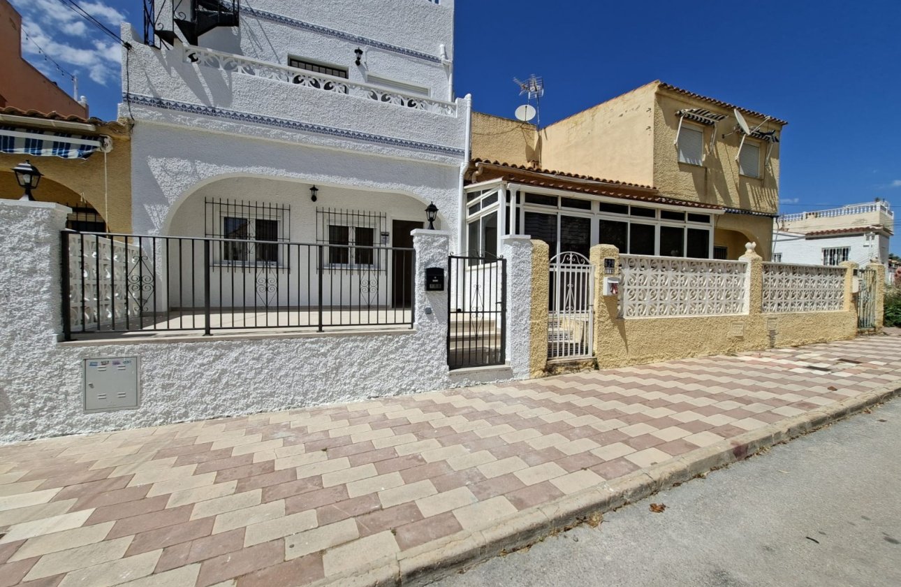 Resale - Terraced house - La Marina