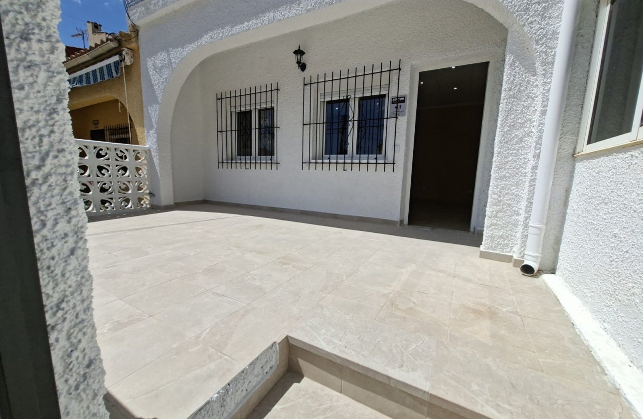 Resale - Terraced house - La Marina