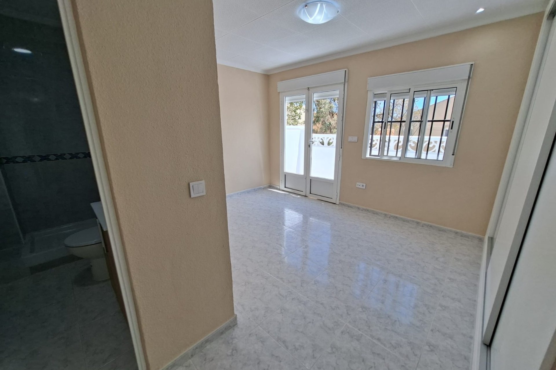Resale - Terraced house - La Marina