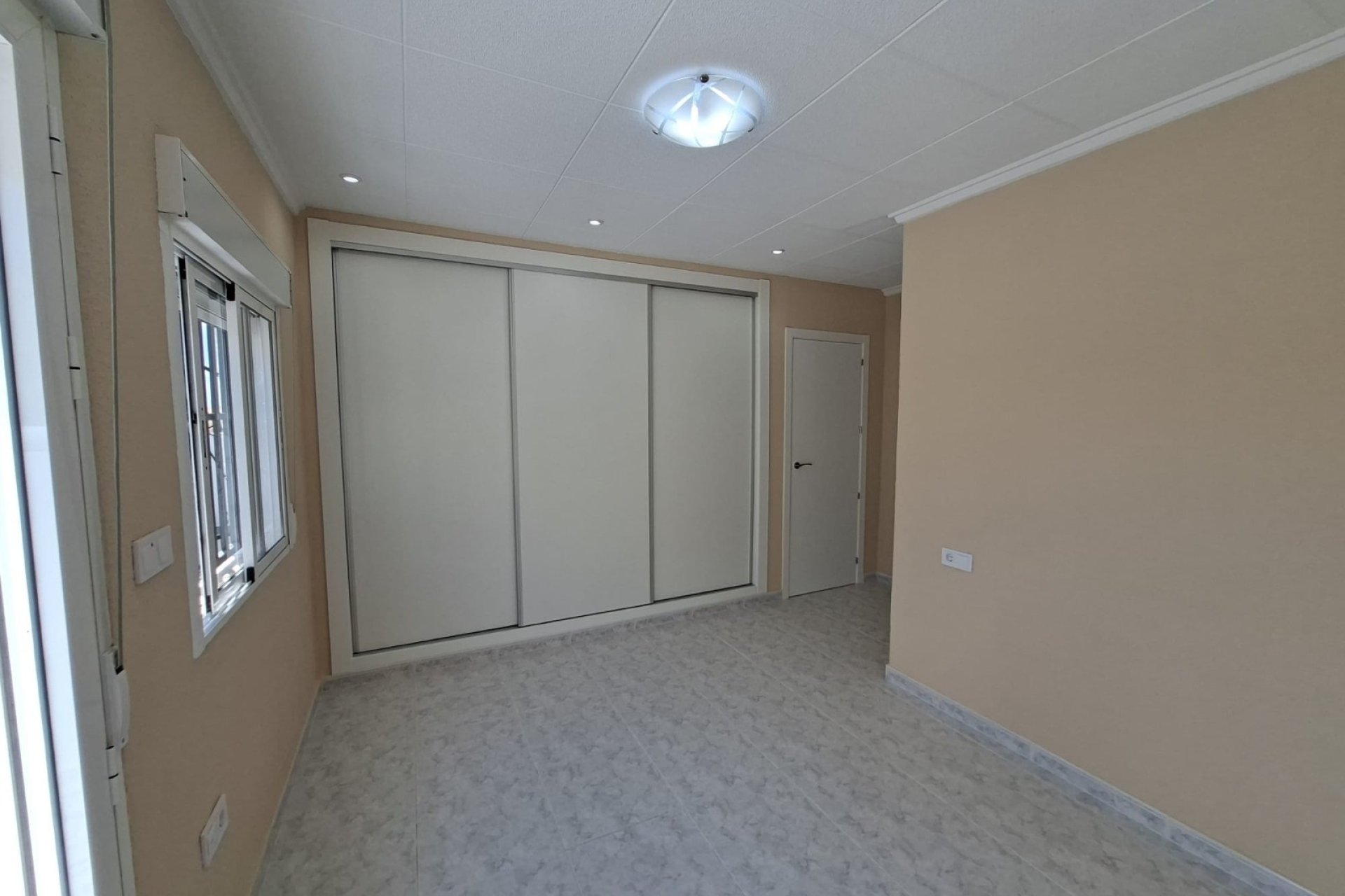 Resale - Terraced house - La Marina
