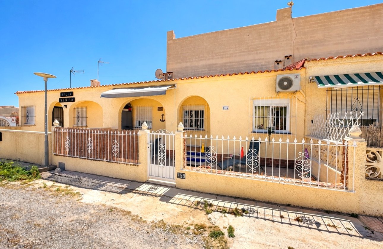 Resale - Terraced house - La Marina