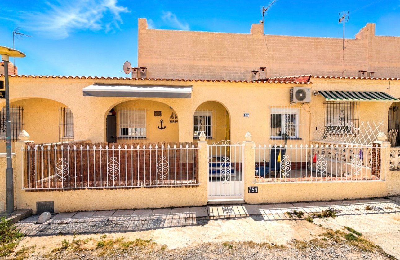 Resale - Terraced house - La Marina