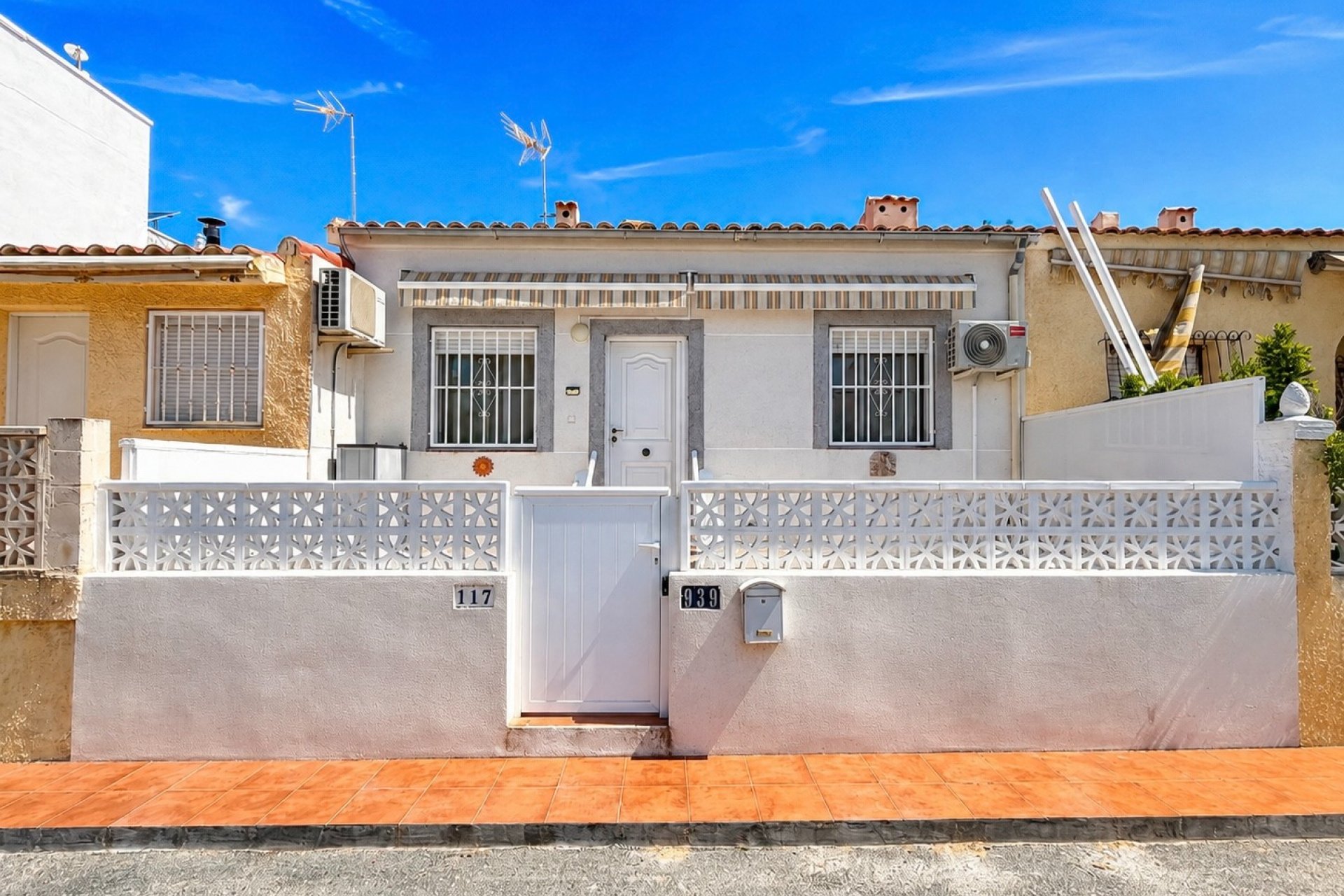 Resale - Terraced house - La Marina