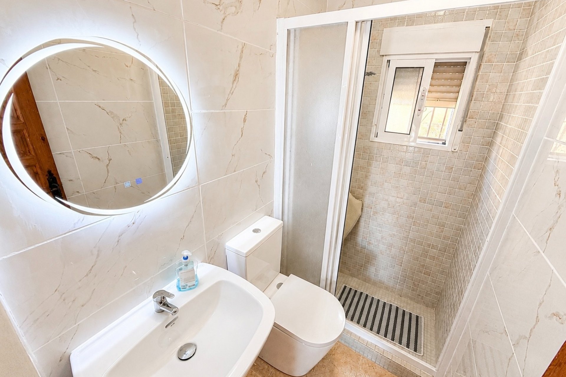 Resale - Terraced house - La Marina