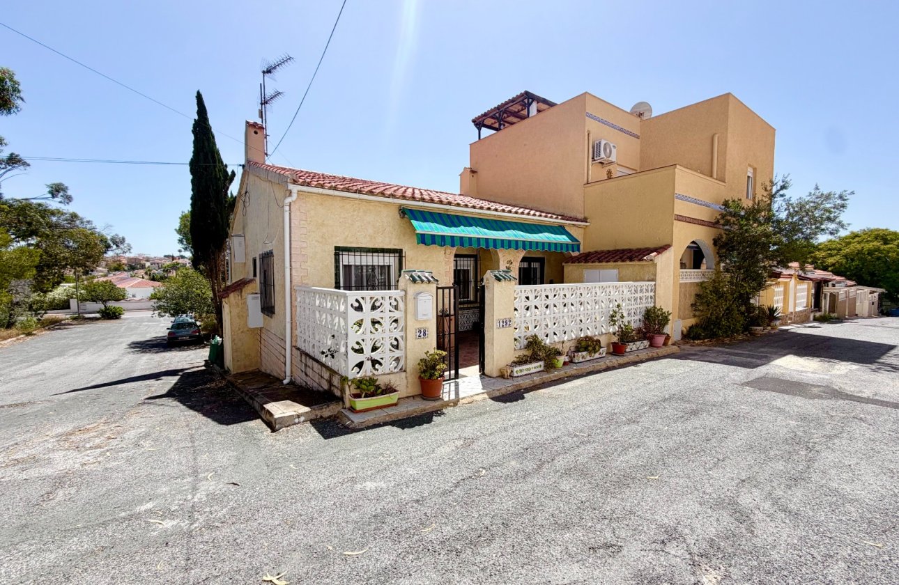 Resale - Terraced house - La Marina
