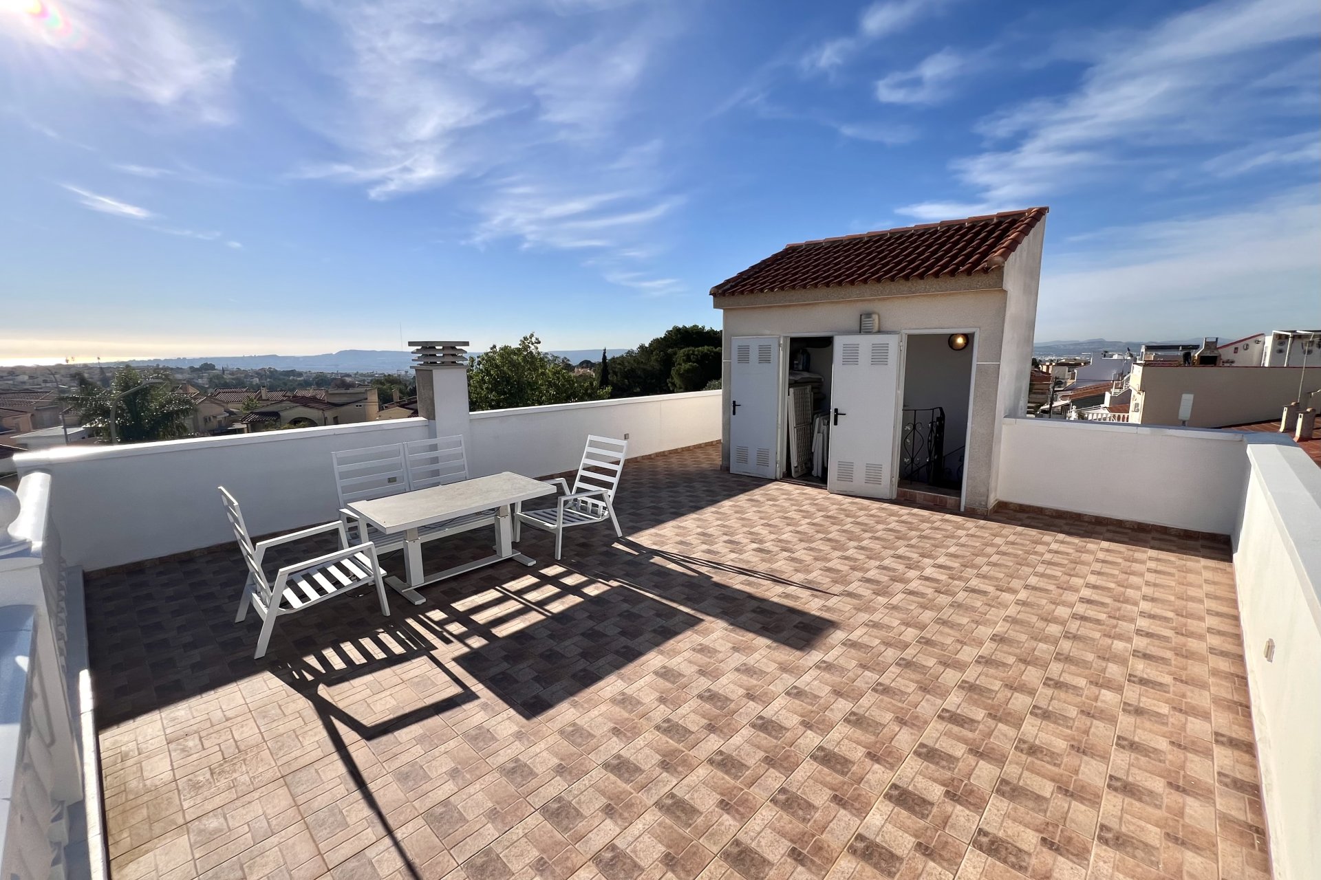 Resale - Terraced house - La Marina