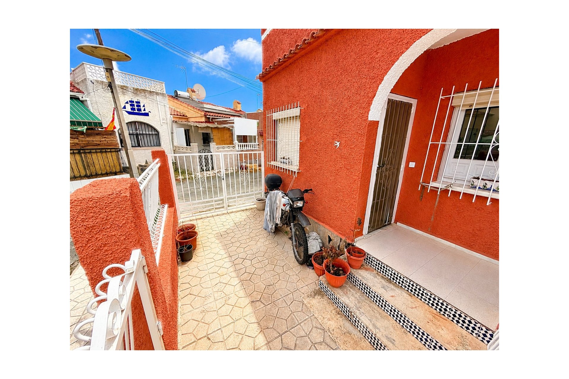 Resale - Terraced house - La Marina