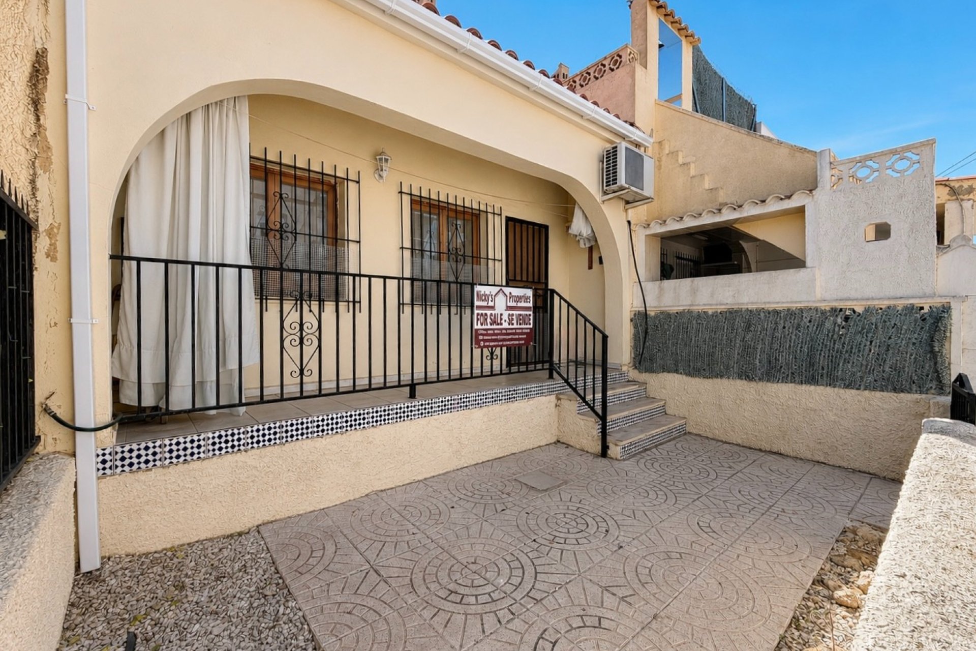 Resale - Terraced house - La Marina