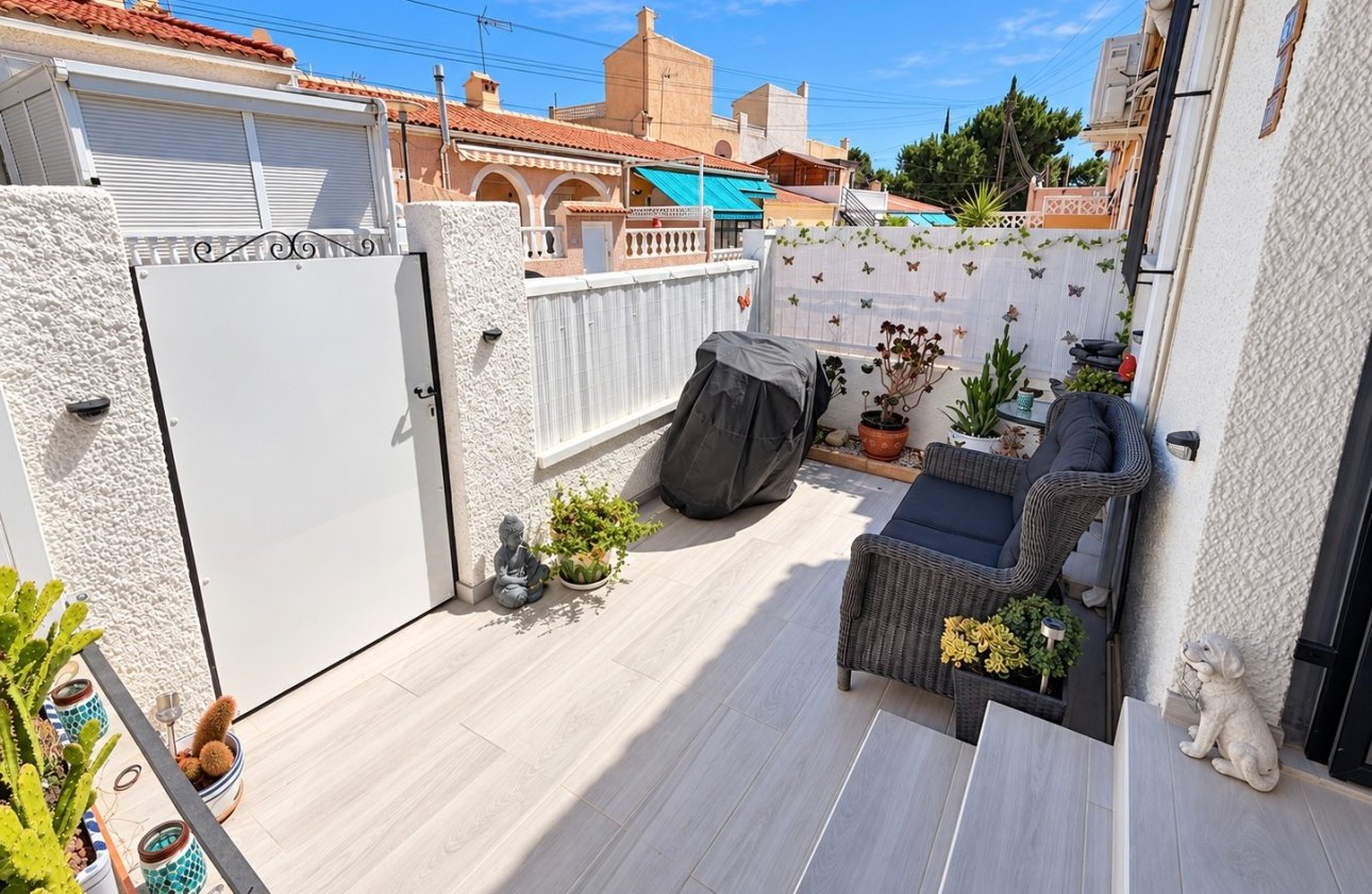 Resale - Terraced house - La Marina