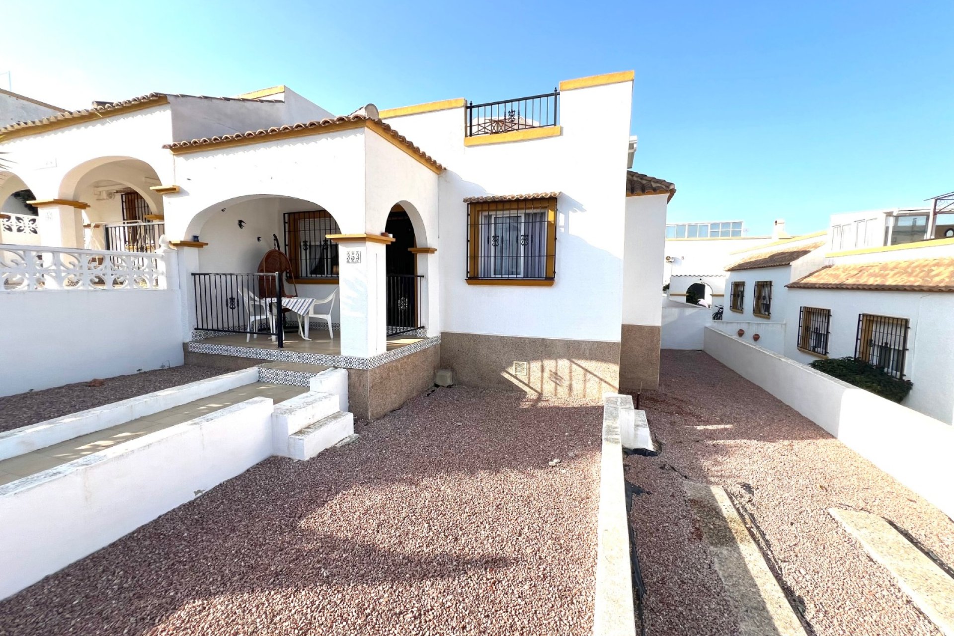 Reventa - Casa cuádruple - La Marina