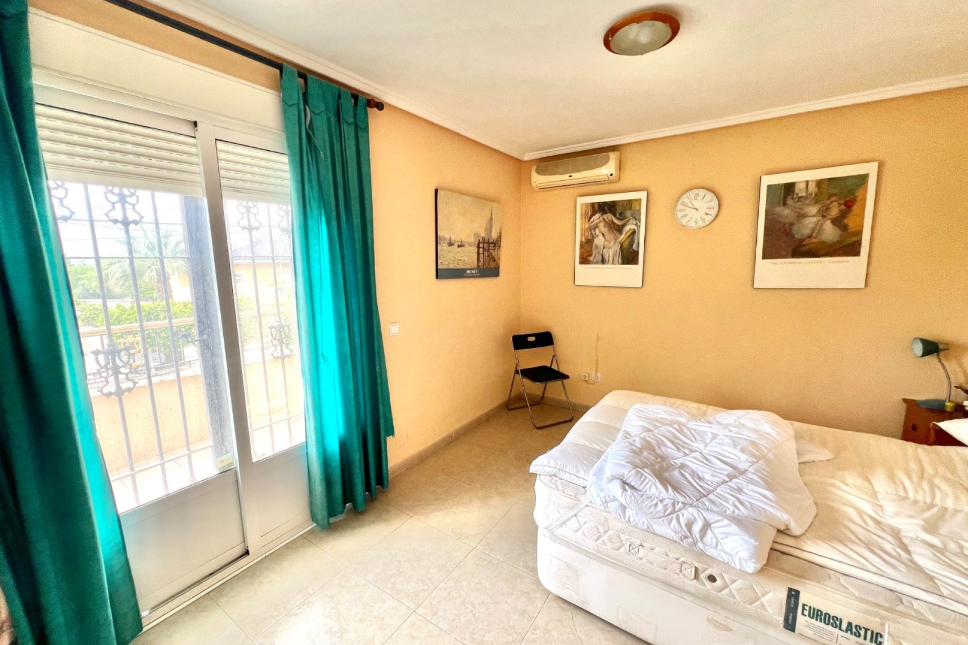 Reventa - Casa cuádruple - La Marina