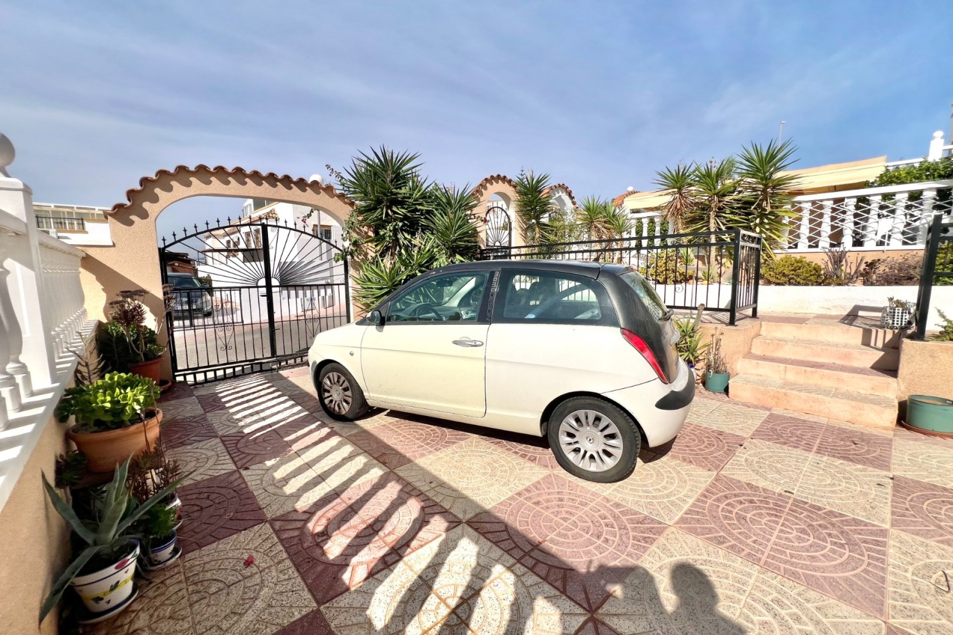 Reventa - Casa cuádruple - La Marina