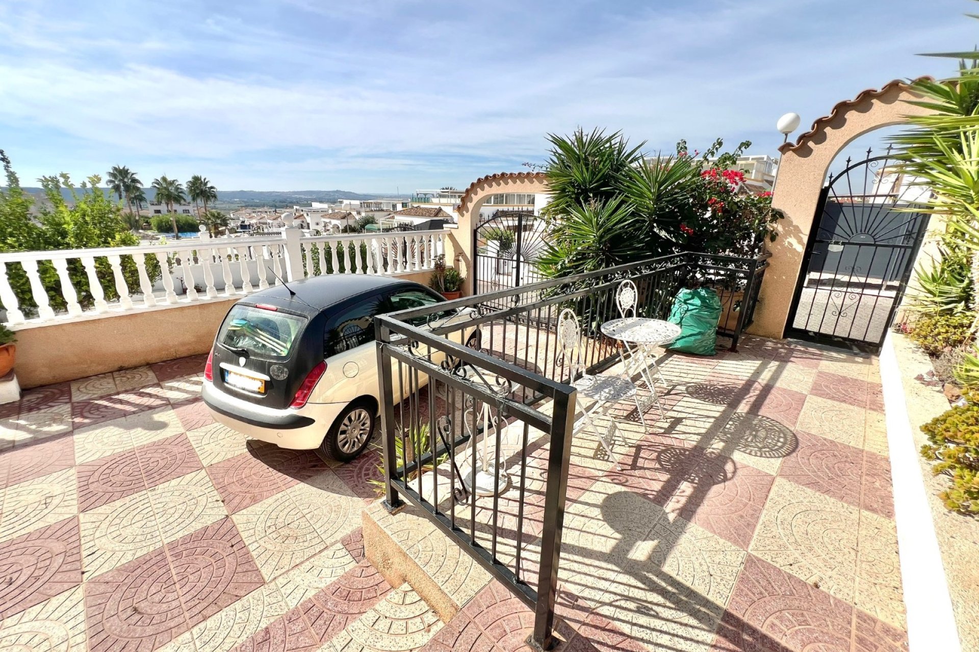 Reventa - Casa cuádruple - La Marina