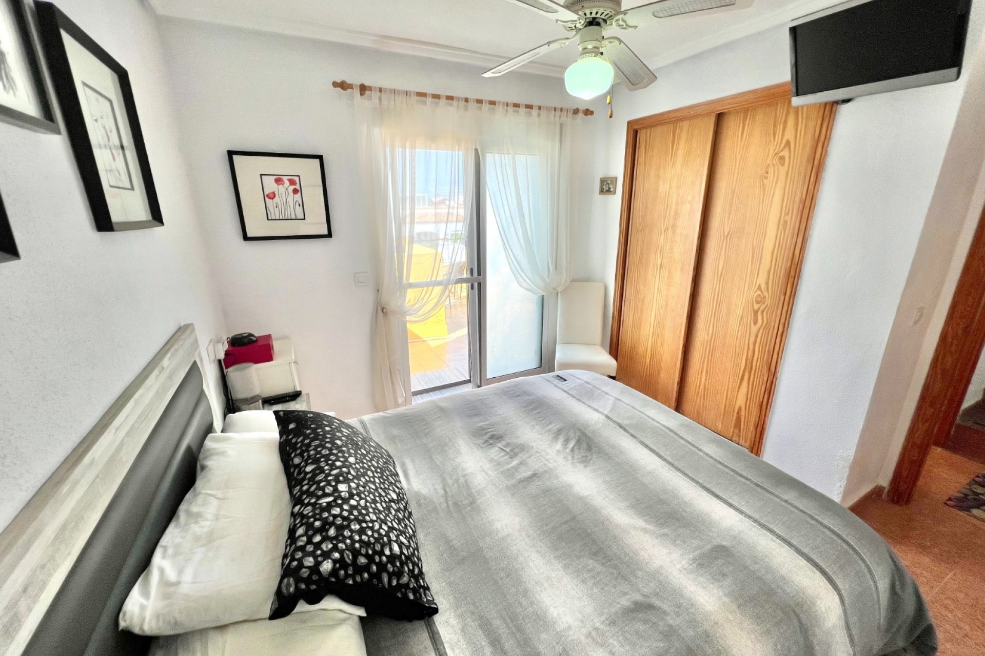 Reventa - Casa cuádruple - La Marina