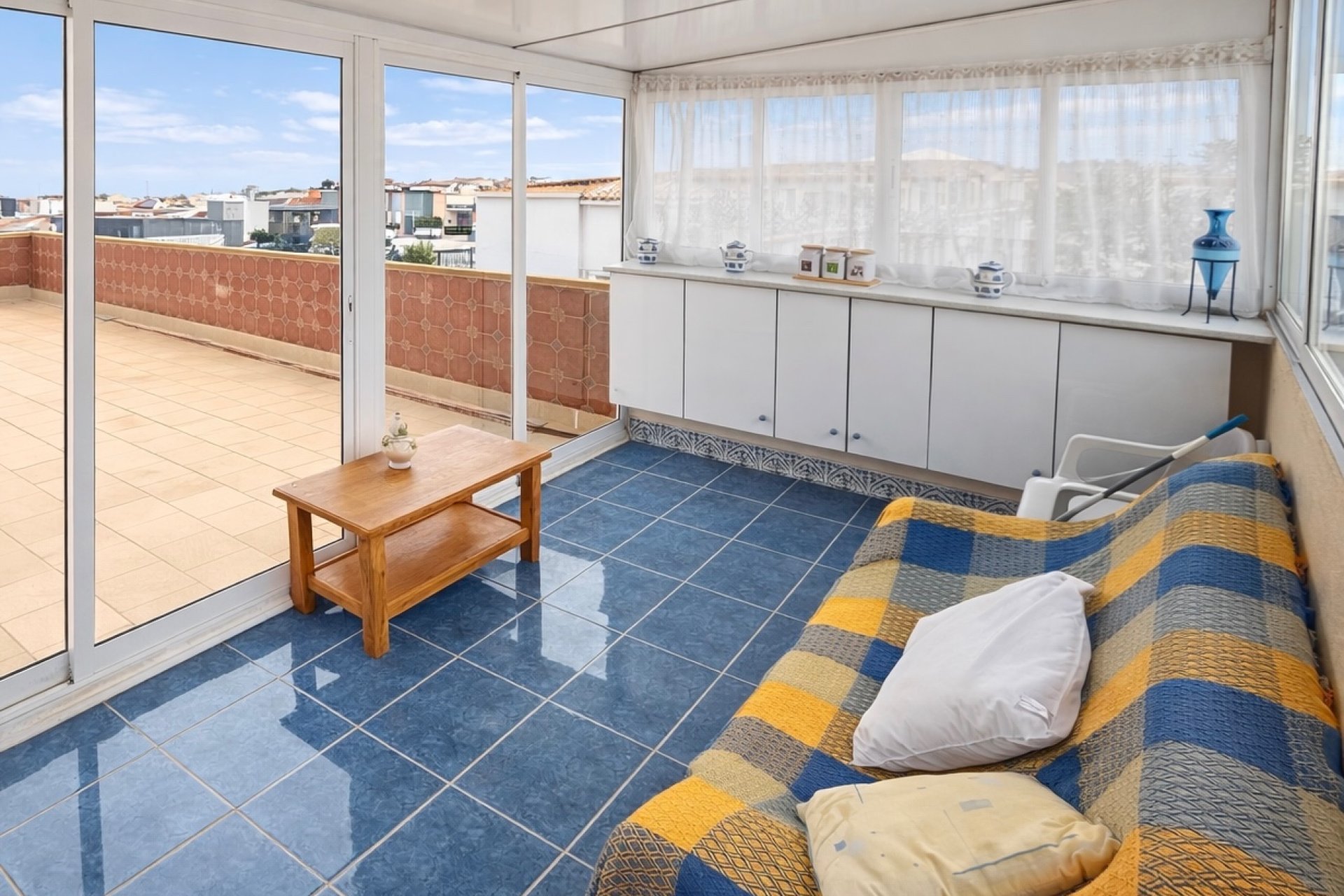 Reventa - Casa cuádruple - La Marina