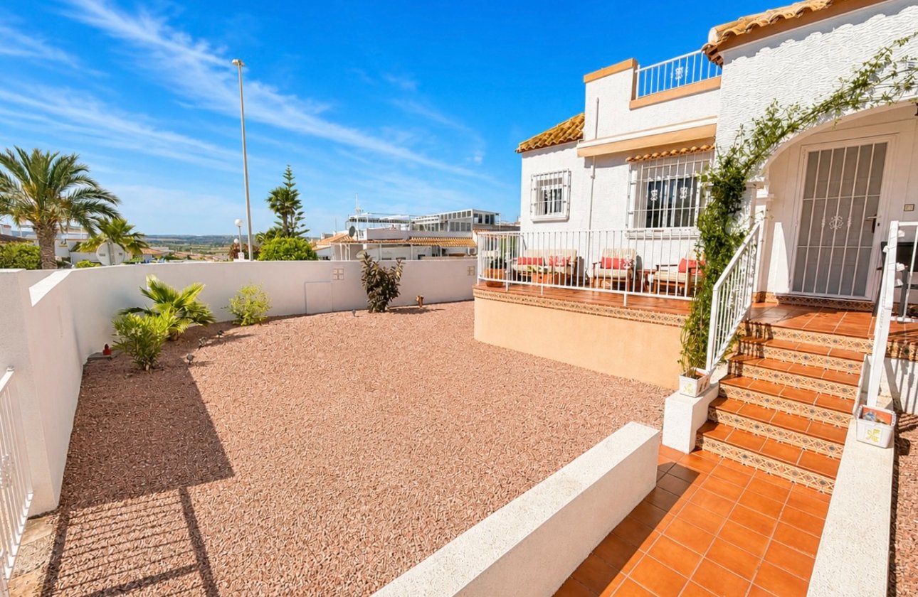 Reventa - Casa cuádruple - La Marina