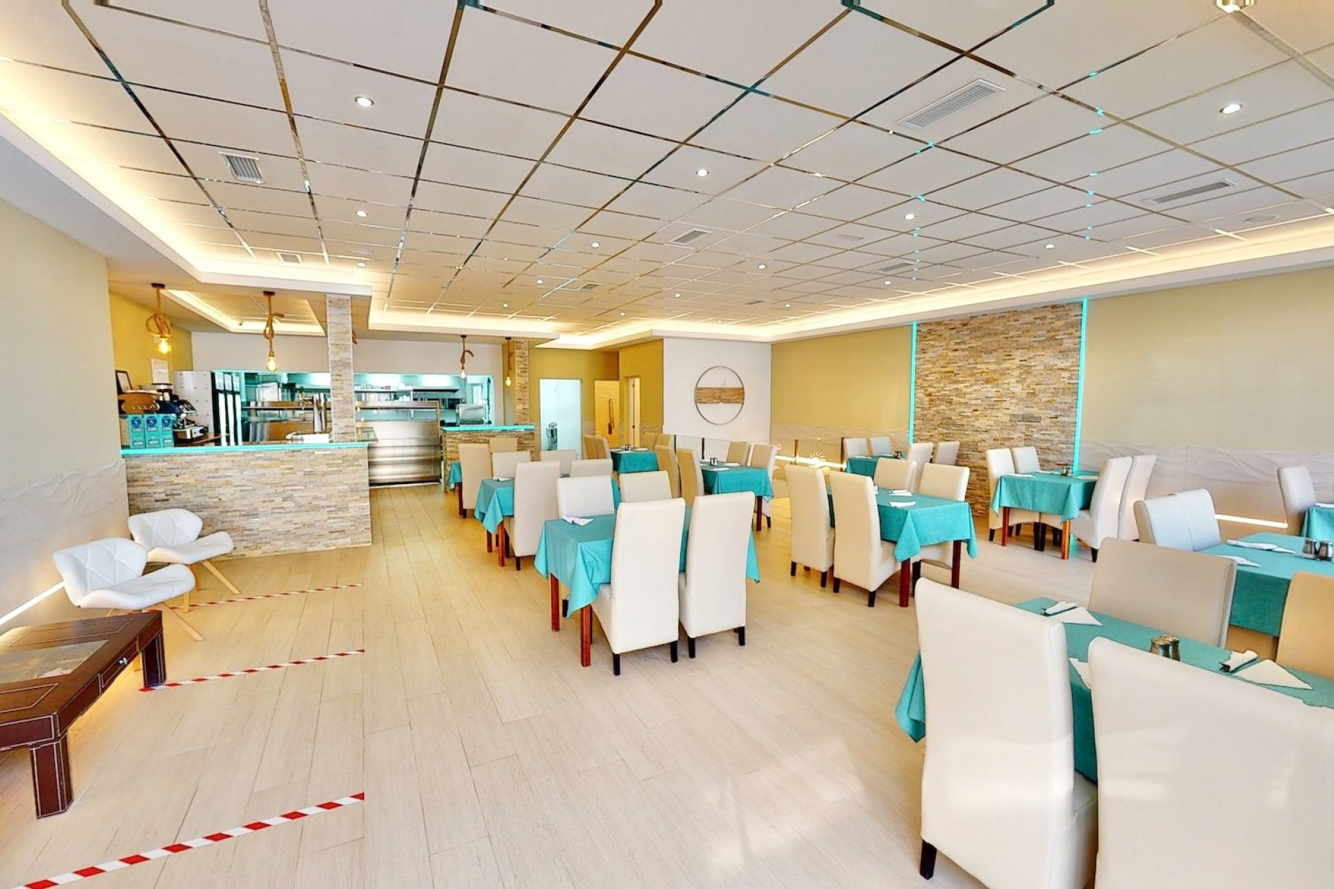 Reventa - commercial property - La Marina