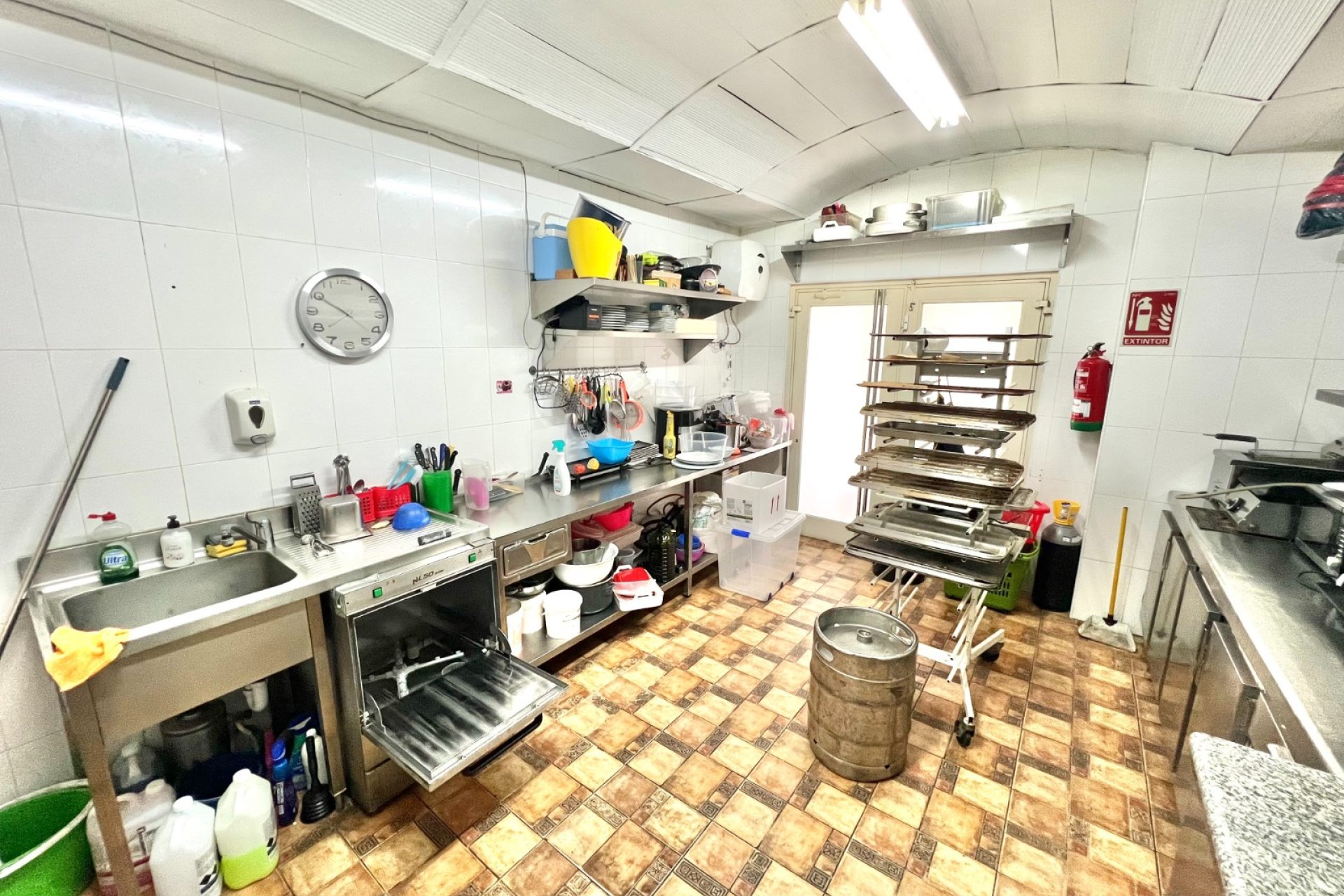 Reventa - commercial property - La Marina