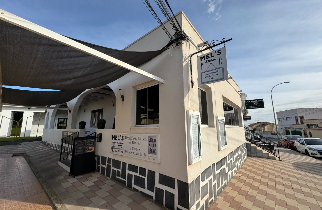 Reventa - commercial property - La Marina