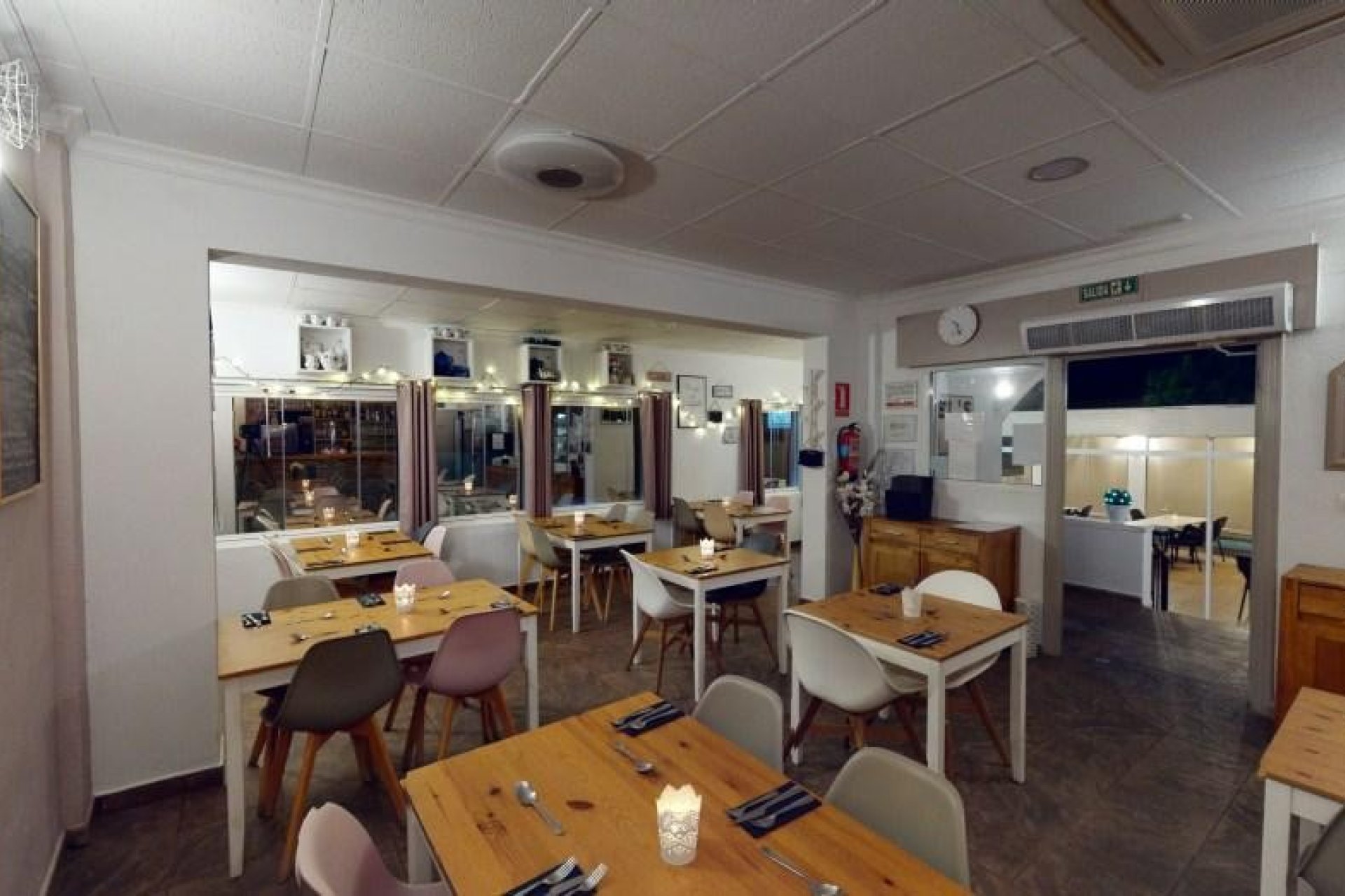 Reventa - commercial property - La Marina